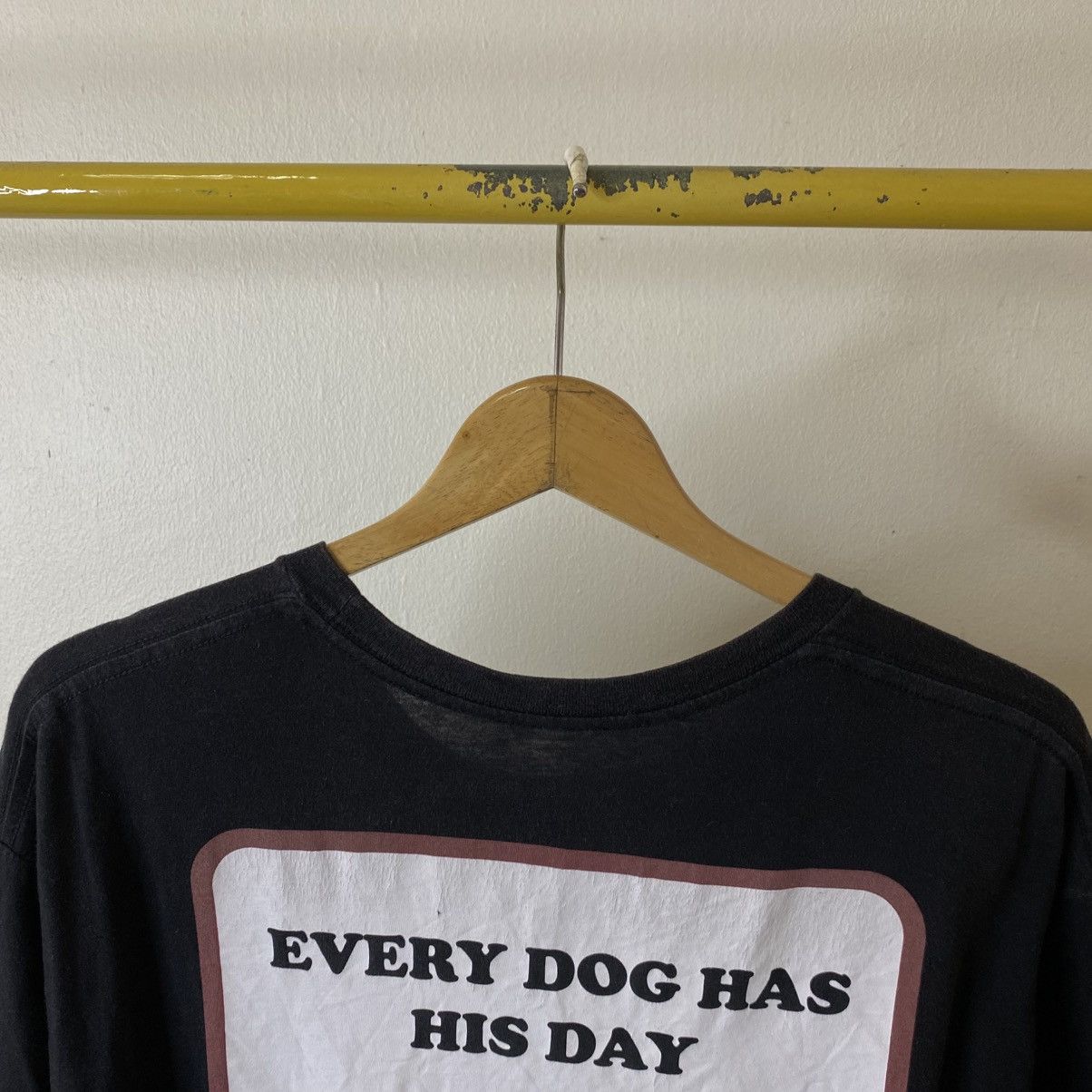 Vintage Y2k Dog Limited Every Dog Has His Days Streetwear T Shirt Size US L / EU 52-54 / 3 - 3 Thumbnail