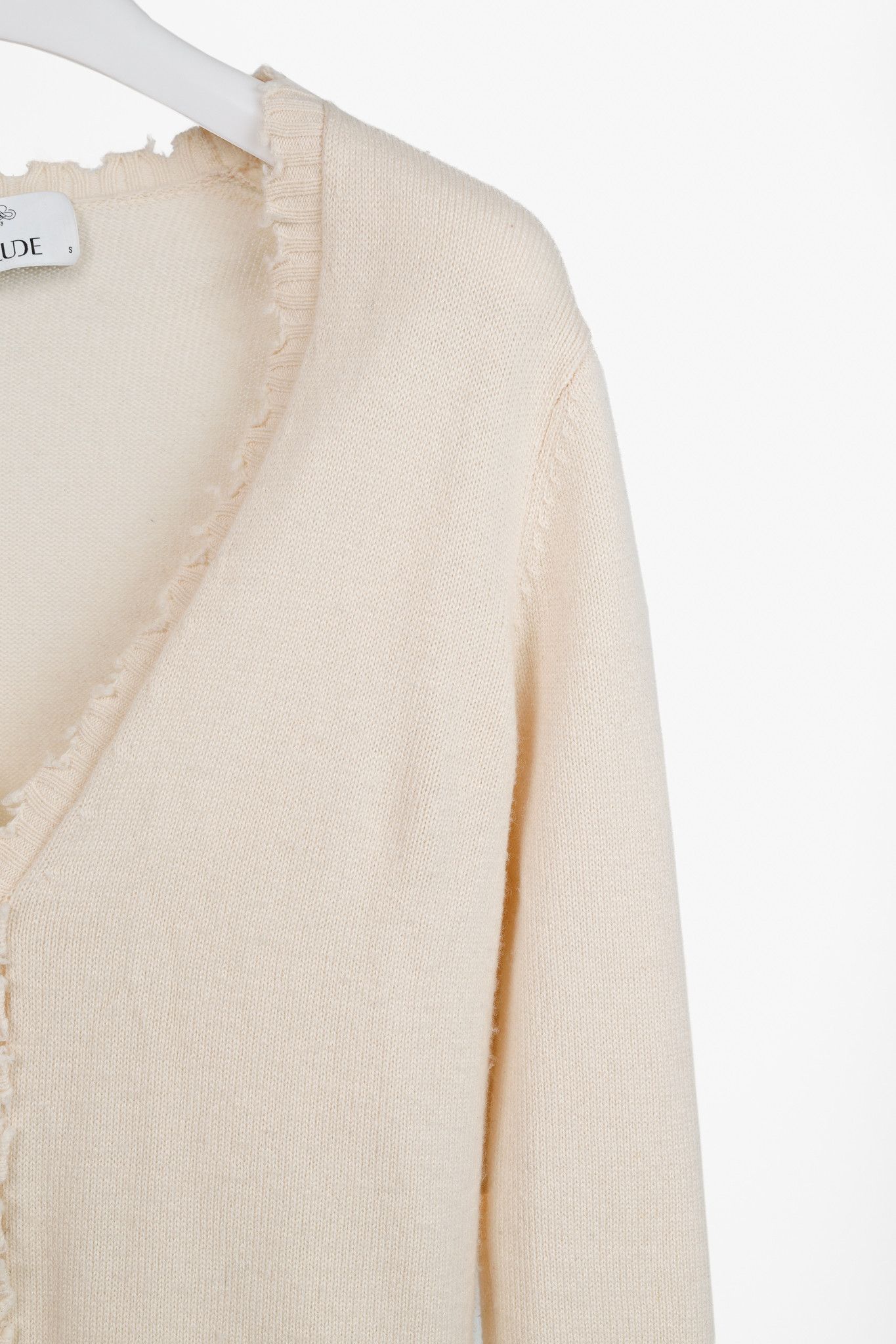 Allude Allude Cream Wool & Cashmere Distressed V-Neck Cardigan Size S / US 4 / IT 40 - 5 Thumbnail