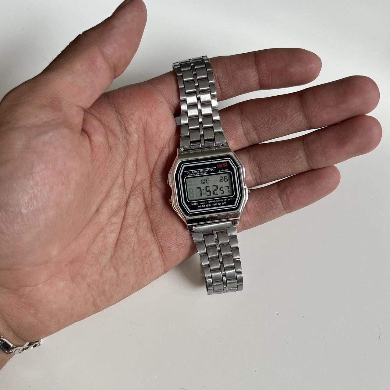 Casio y2k 2000s vintage retro silver stainless steel digital watch 