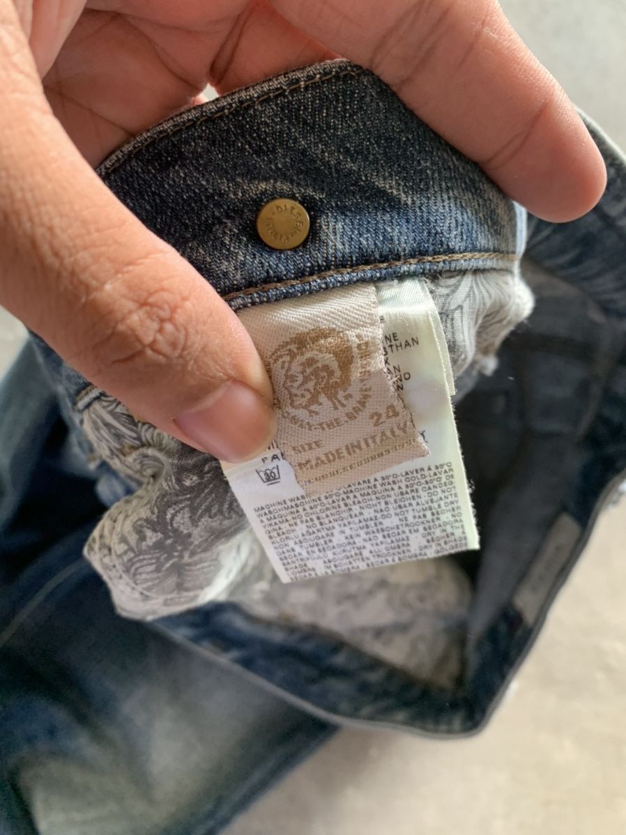 Designer × Diesel vintage diesel jeans season faded washed studded backpocket Size US 29 - 6 Thumbnail