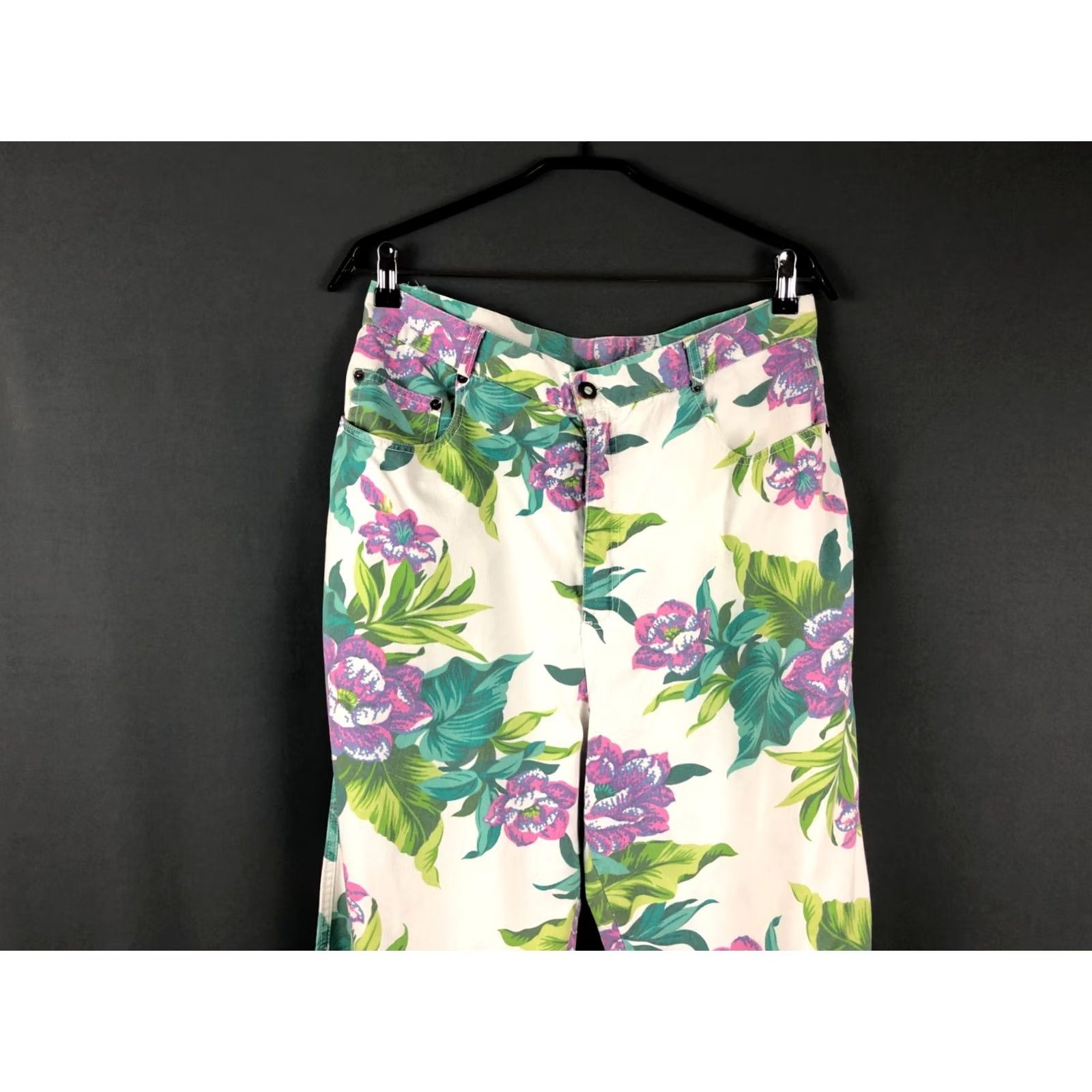 Roberto Cavalli Class Roberto Cavalli Pants White Cotton Floral Patterned Women Regular Fit Ankle Casual Spring Summer Fall Size 42" / US 20 - 3 Thumbnail