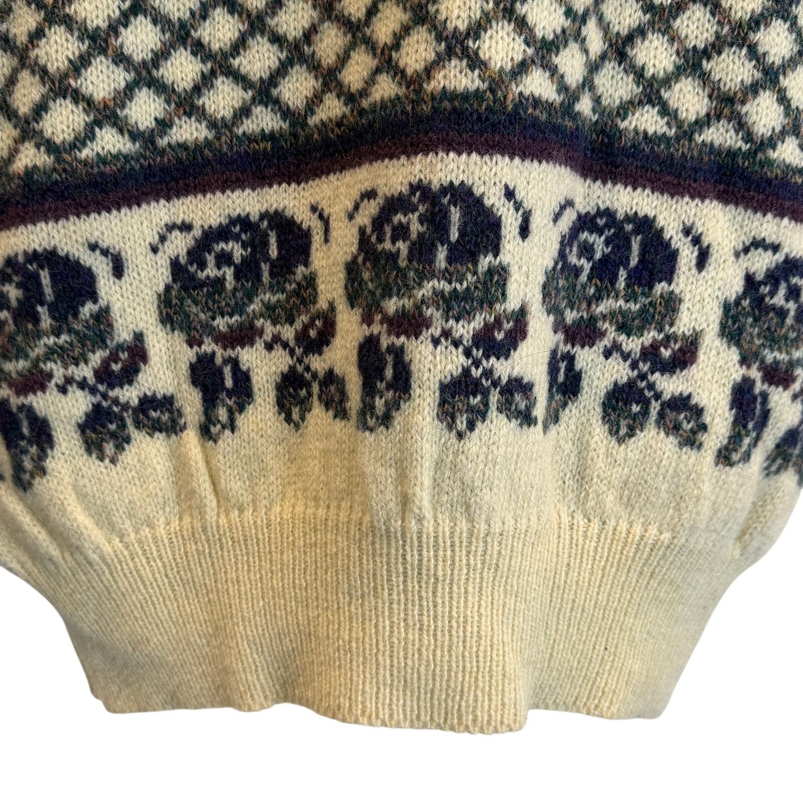 Vintage VINTAGE 70s James Pringle Lattice & Roses Wool Sweater Sz M Size M / US 6-8 / IT 42-44 - 6 Thumbnail