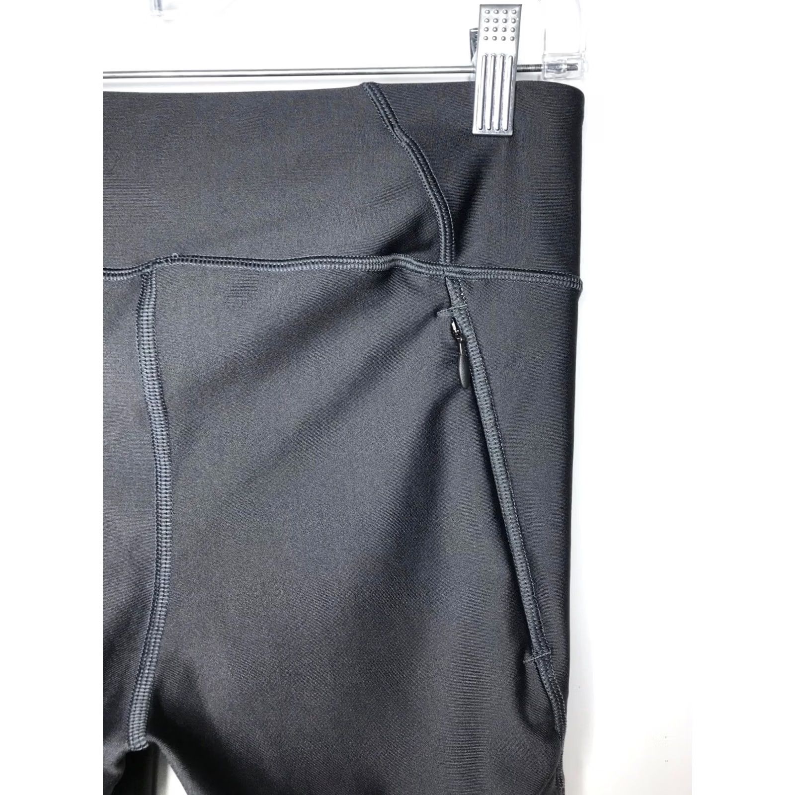 Under Armour Under Armour Run Heat Gear Women's Cropped Leggings M Gray Lime Compression Crop Leggings Size 32" / US 10 / IT 46 - 6 Thumbnail