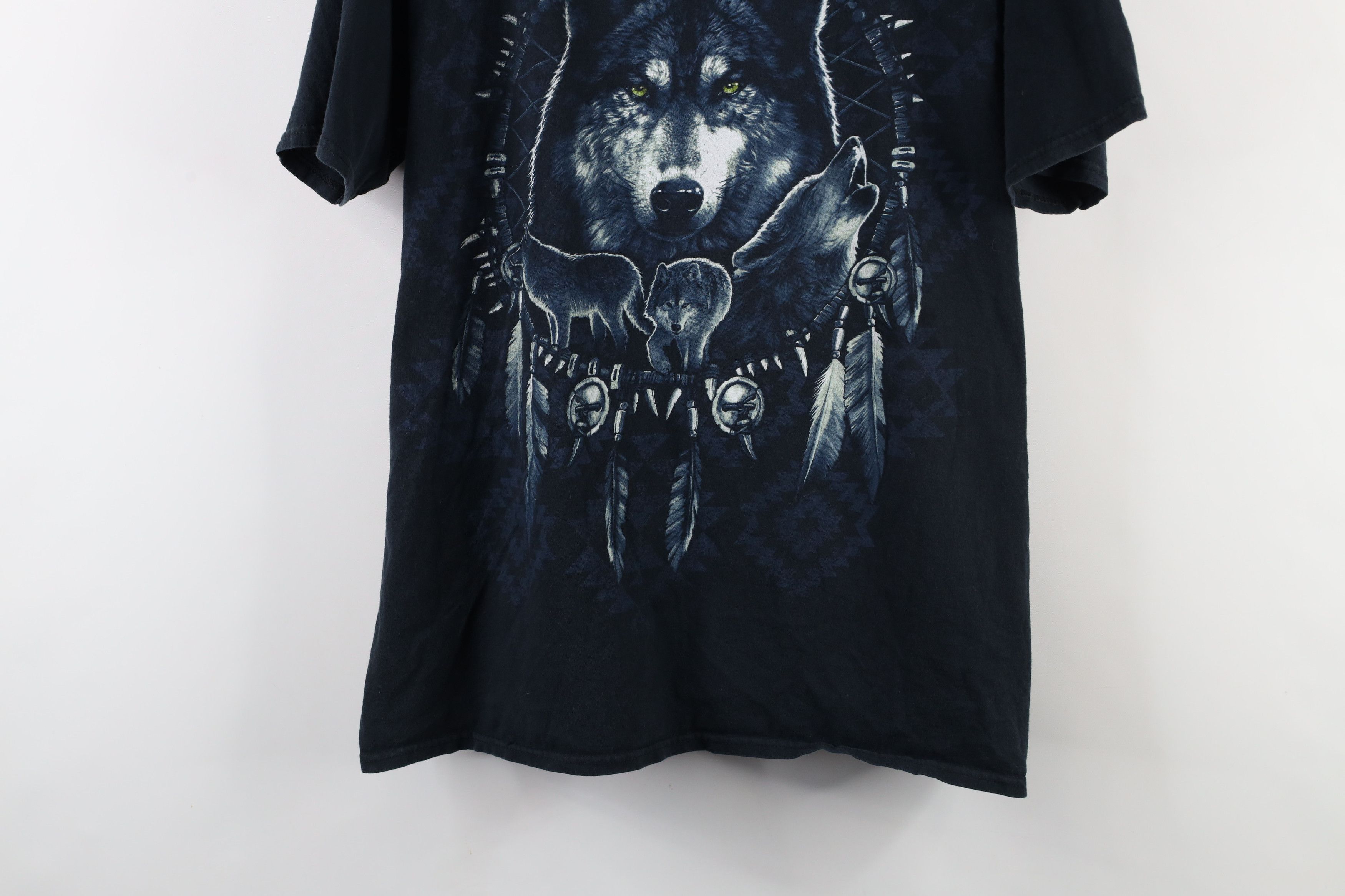 Vintage Vintage 90s Y2K Streetwear Wolf Feather MMA T-Shirt Black Size US XL / EU 56 / 4 - 3 Thumbnail