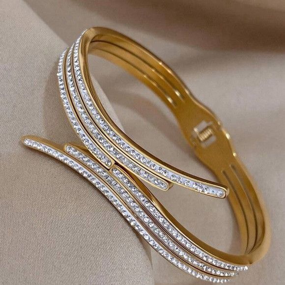 Other Unique Design Gold Color Stainless Steel Bracelet For Women Size ONE SIZE - 4 Thumbnail