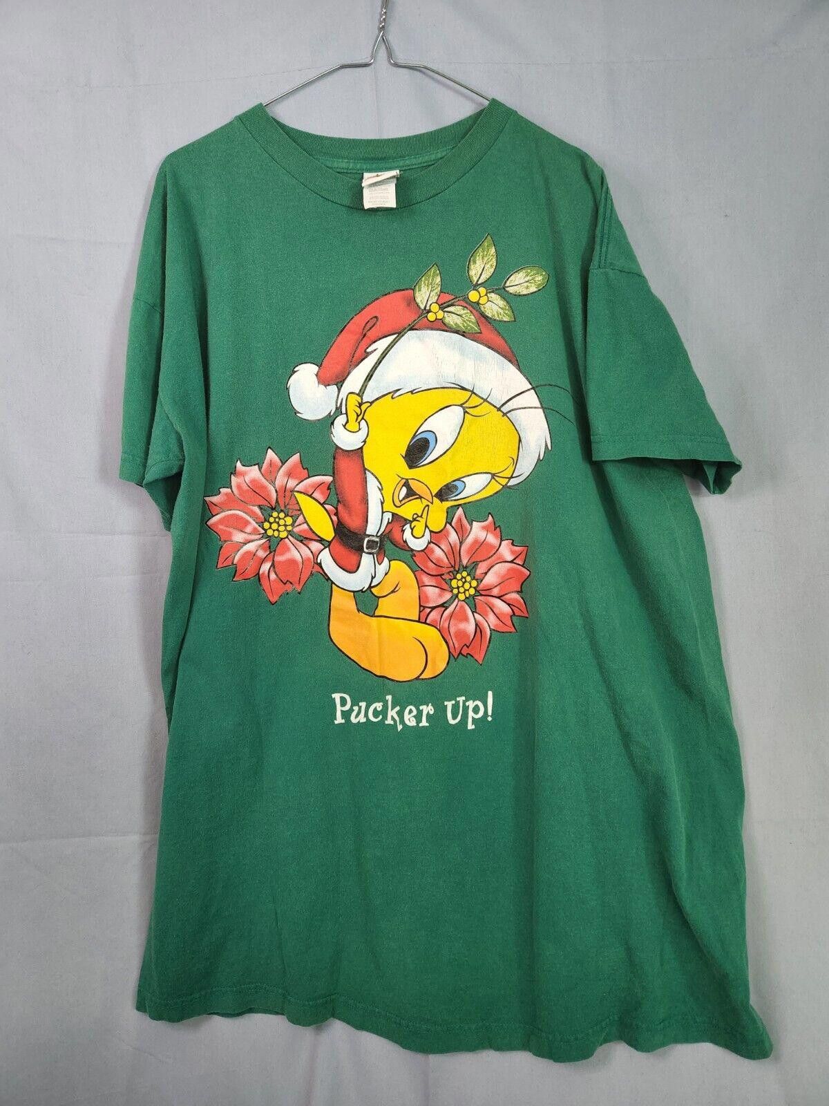 Designer Vintage Tweety Bird Christmas Pucker Up Tshirt Size XL Size US XL / EU 56 / 4 - 1 Thumbnail