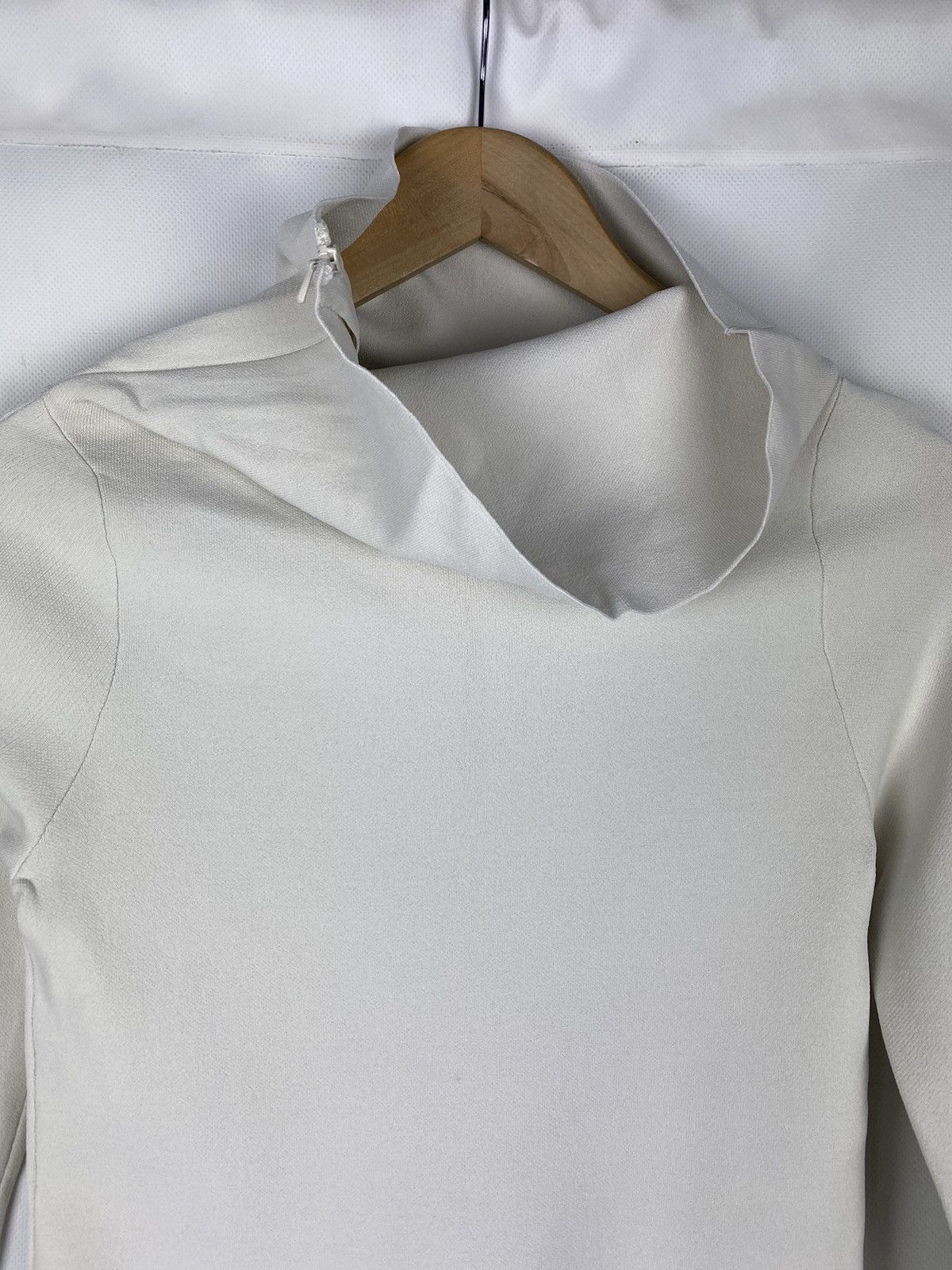 Acne Studios Acne Studios Penelope PSS15 viscose high neck sweater Size S / US 4 / IT 40 - 10 Thumbnail