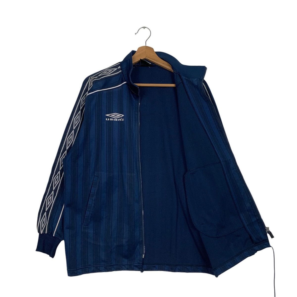 Umbro Vintage 90’s UMBRO Side Tape Striped Jacket #2799-C126 Size US S / EU 44-46 / 1 - 9 Thumbnail