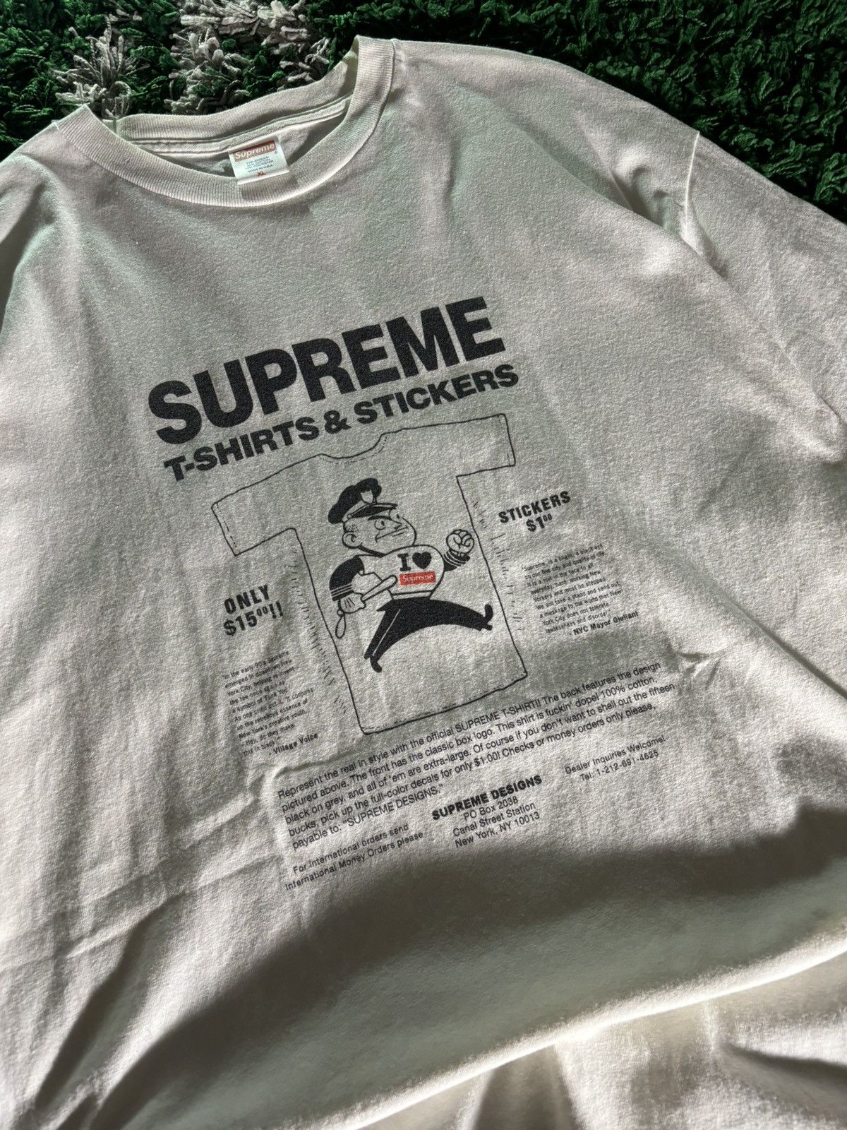 Supreme [2007] Supreme F&F “Free Sticker” Tee Size US XL / EU 56 / 4 - 3 Thumbnail