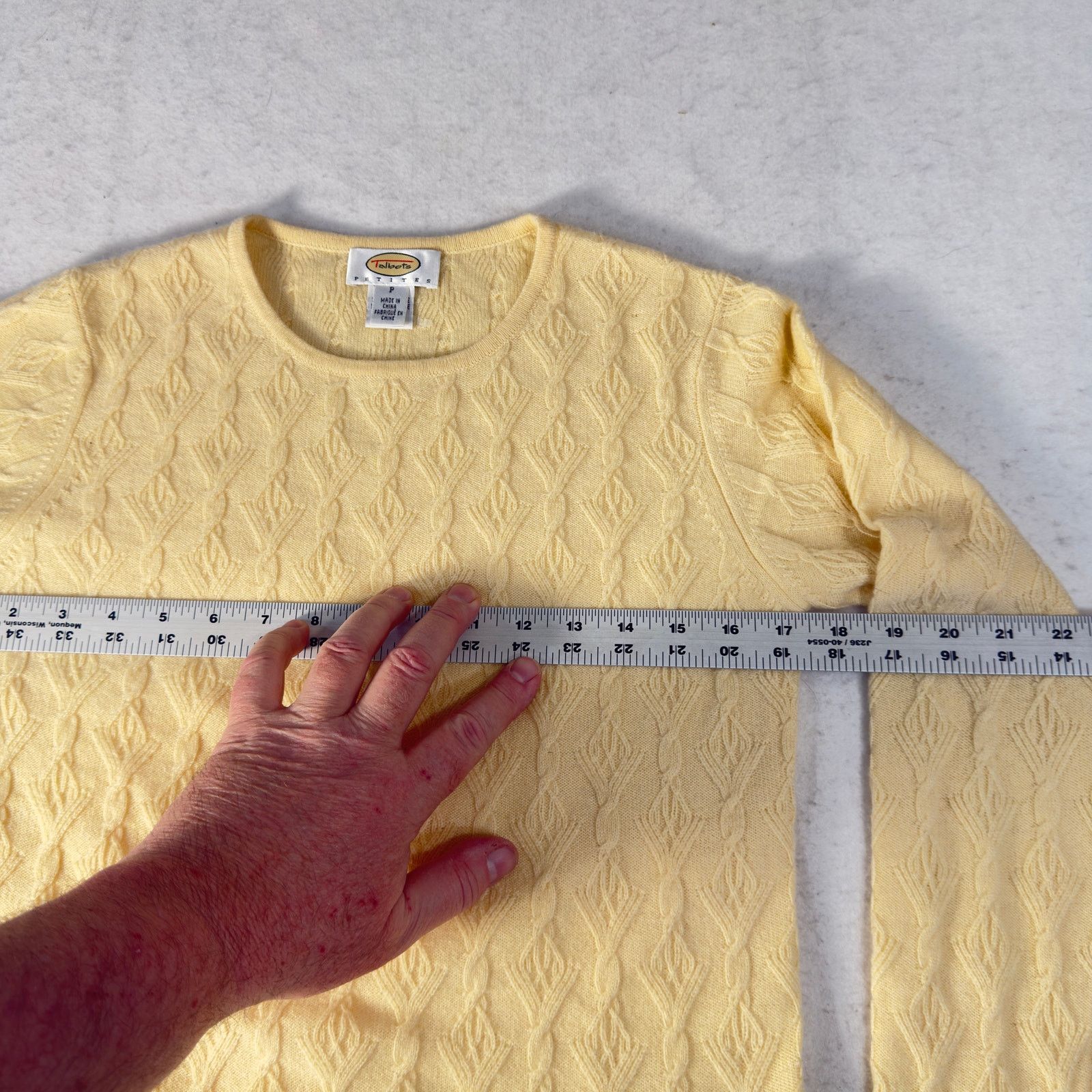 Talbots Talbots Petite 100% Cashmere Yellow Cable Knit Sweater Sz P Size ONE SIZE - 8 Thumbnail