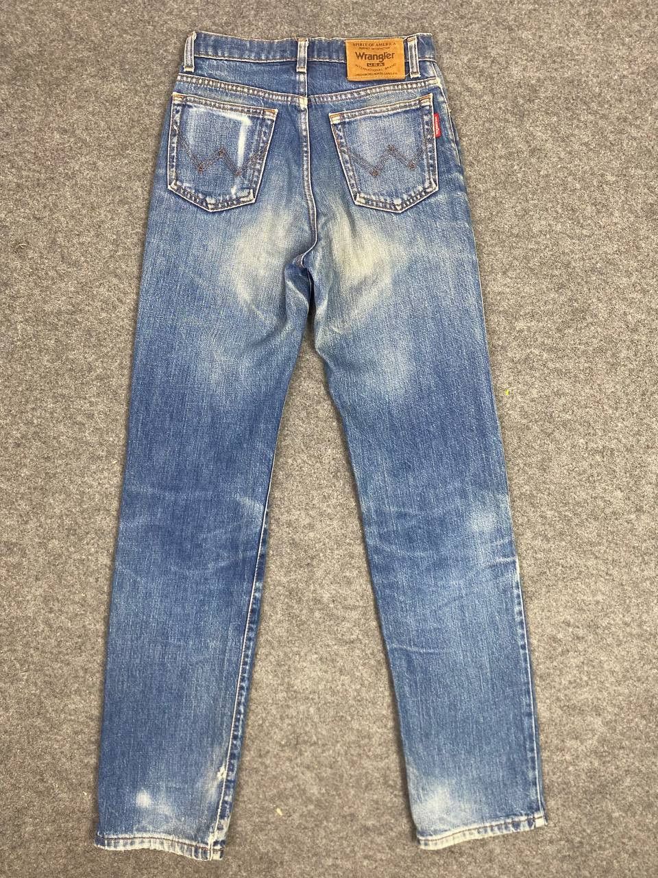 Wrangler vintage wrangler slightly distressed denim nice design Size US 28 / EU 44 - 2 Thumbnail