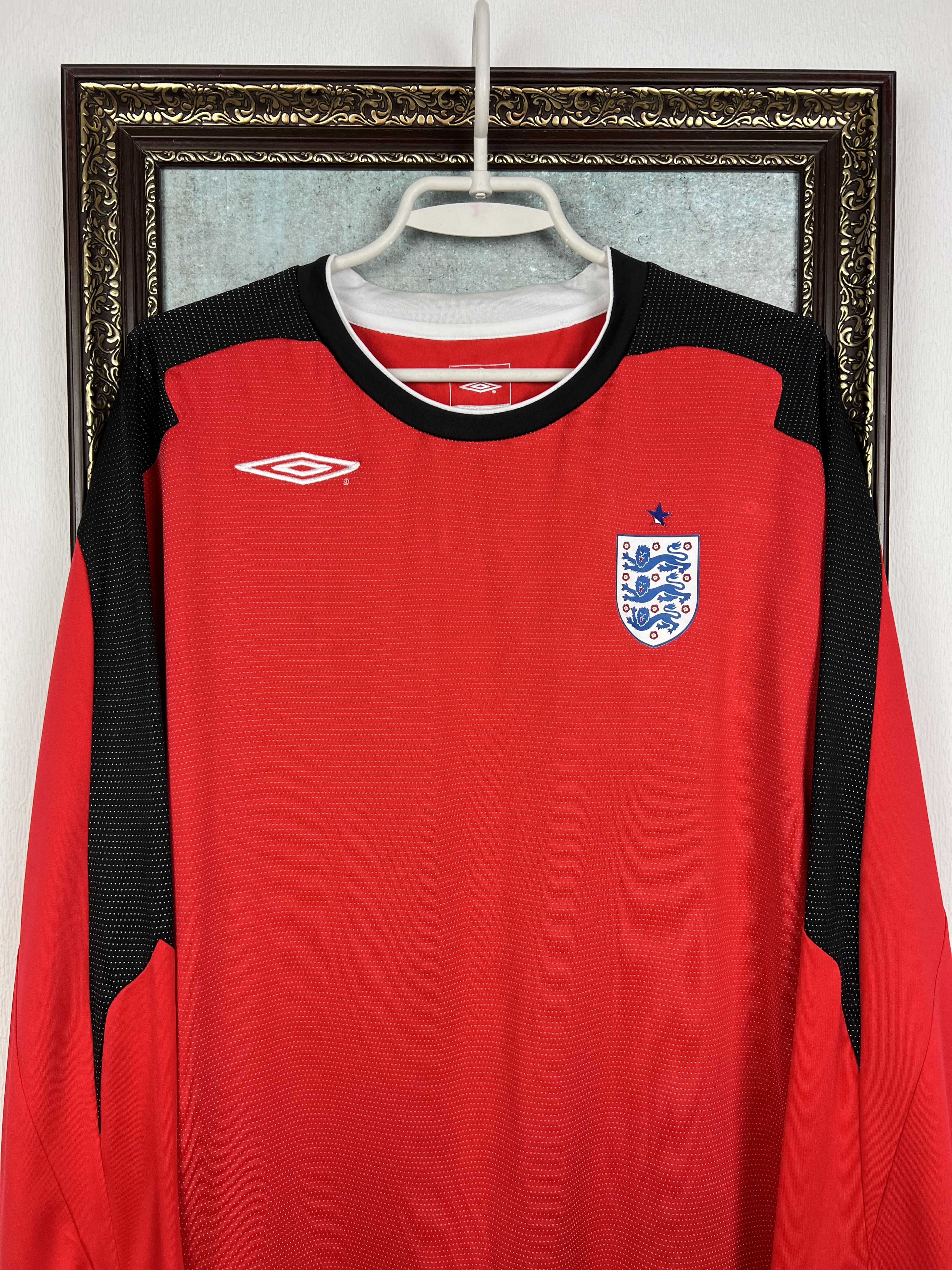 Umbro England Goalkeeper football shirt Soccer Long Sleeve Jersey Size US M / EU 48-50 / 2 - 2 Thumbnail
