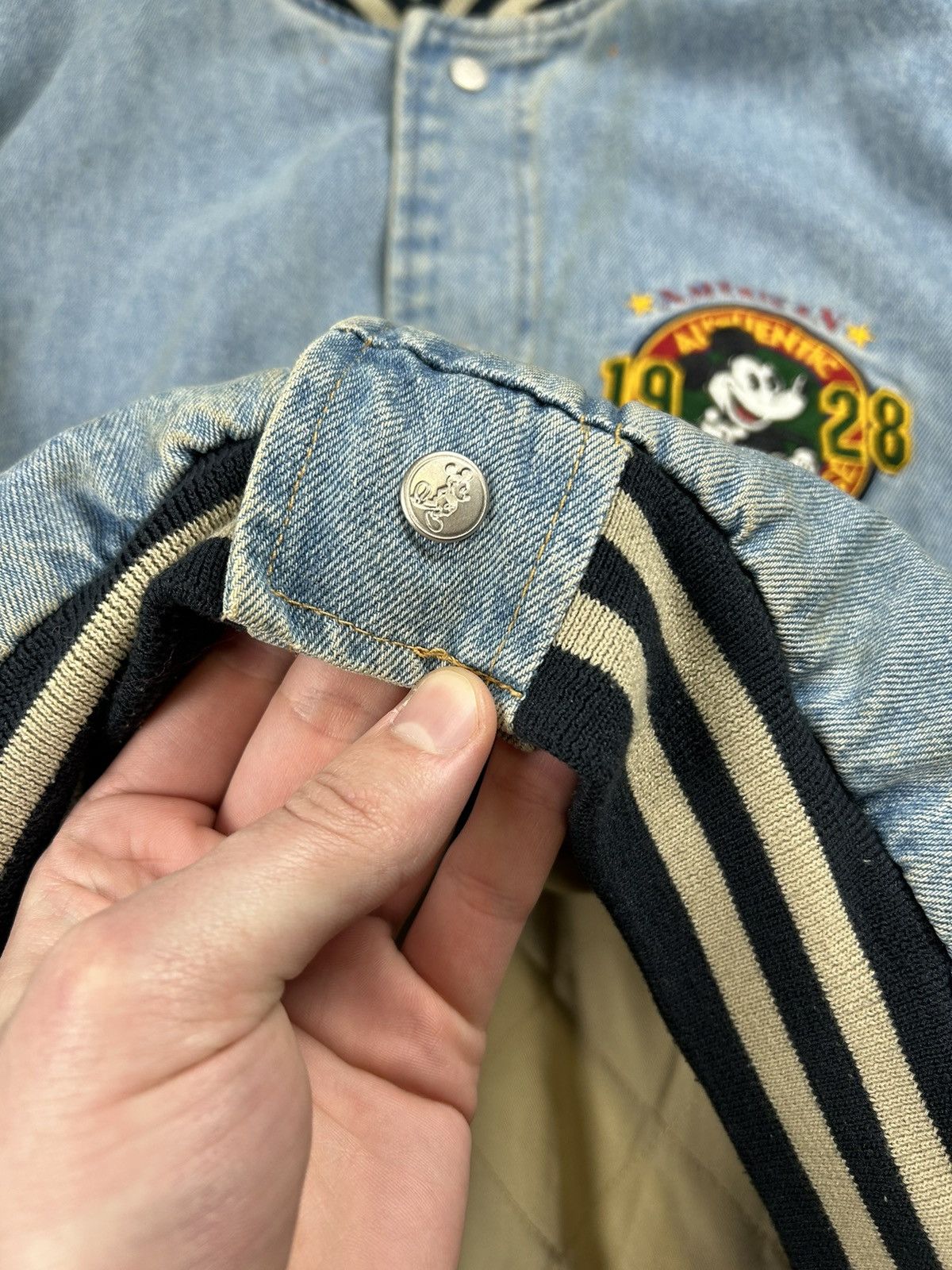 Disney Rare🔥 Mickey Mouse bomber Vintage denim jacket 90s Oversize Size US M / EU 48-50 / 2 - 8 Thumbnail