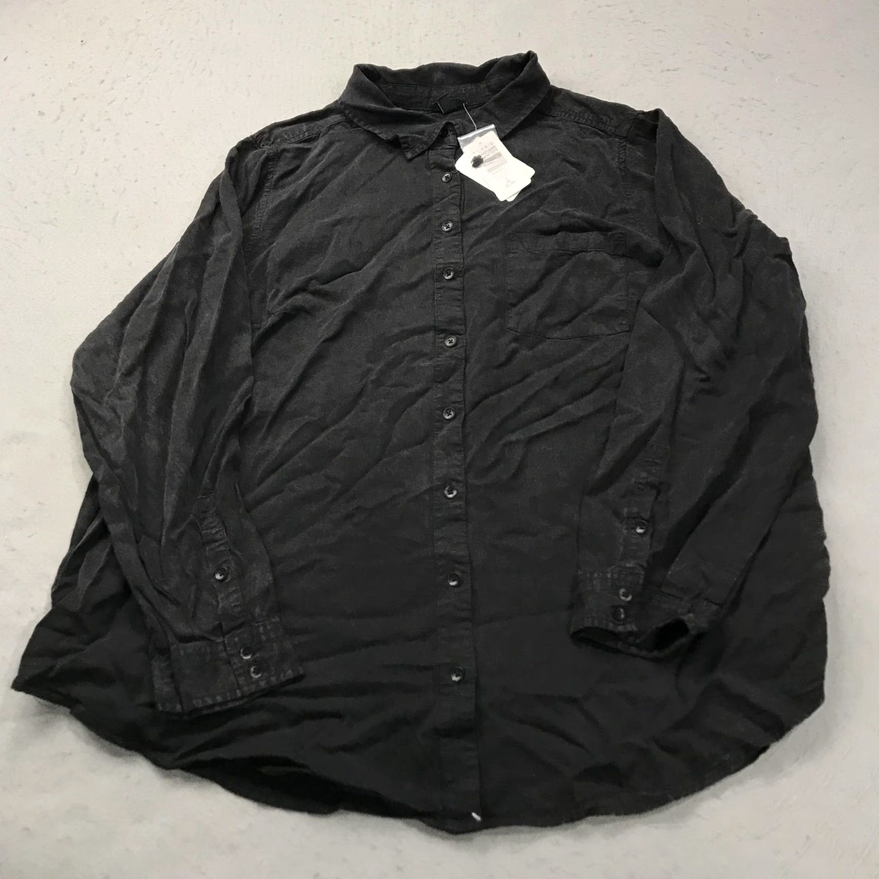 Torrid Torrid Shirt Womens 3X Washed Black Tencel Button-Down Long Sleeve Plus Size XXL / US 16-18 / IT 52-54 - 2 Thumbnail