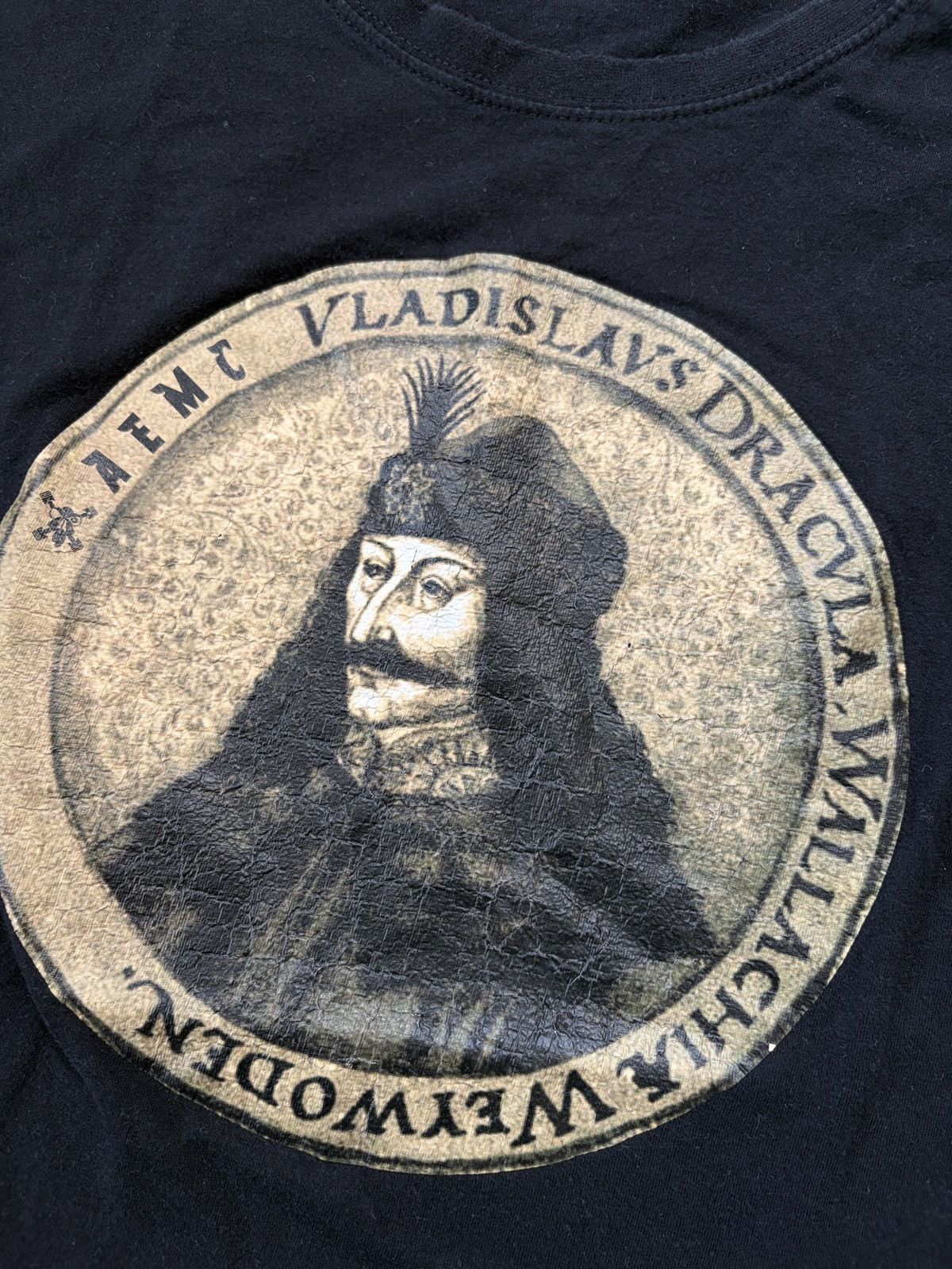 Vintage Vladyslav Tepes Dracula Vlad III DRACULA T-shirt Size US M / EU 48-50 / 2 - 4 Thumbnail