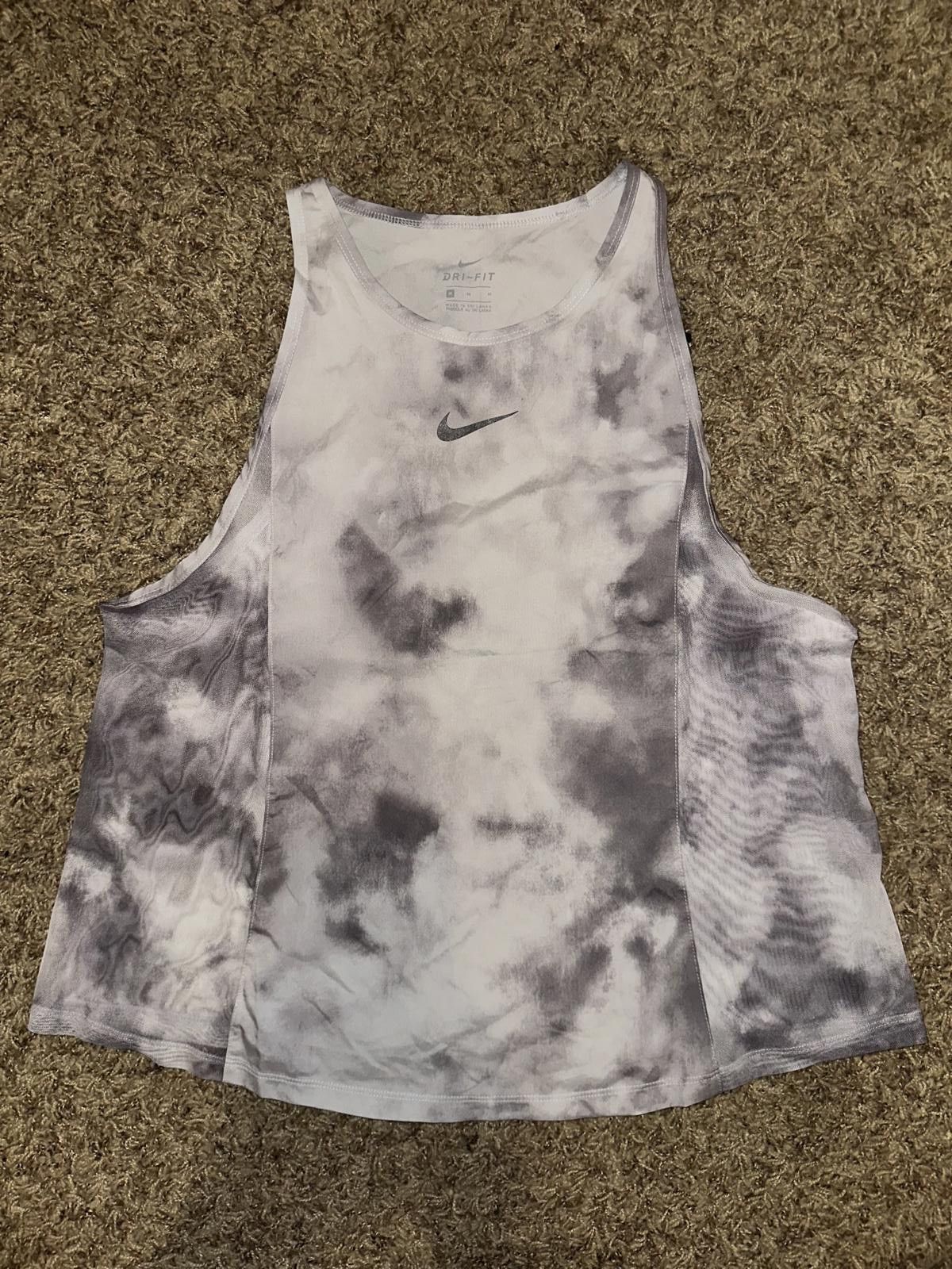Nike Nike Women Icon Clash City Sleek Running Tank Size M / US 6-8 / IT 42-44 - 1 Thumbnail