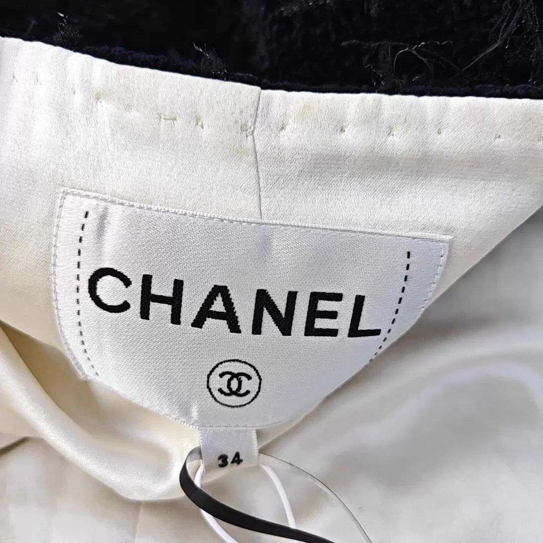 Chanel Chanel Women's 34h Jacket Size XS / US 0-2 / IT 36-38 - 3 Thumbnail