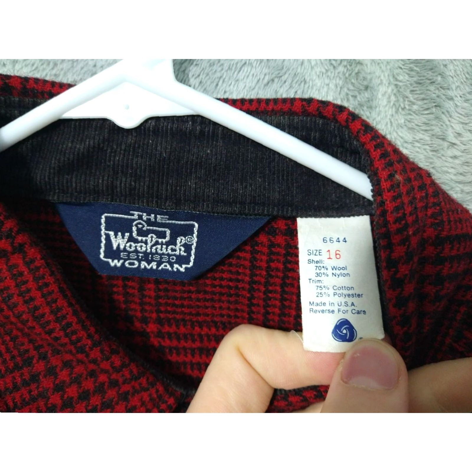 Vintage VINTAGE Woolrich Shirt Womens 16 Red Plaid Wool Long Sleeve Button Down USA Size XXL / US 16-18 / IT 52-54 - 7 Thumbnail