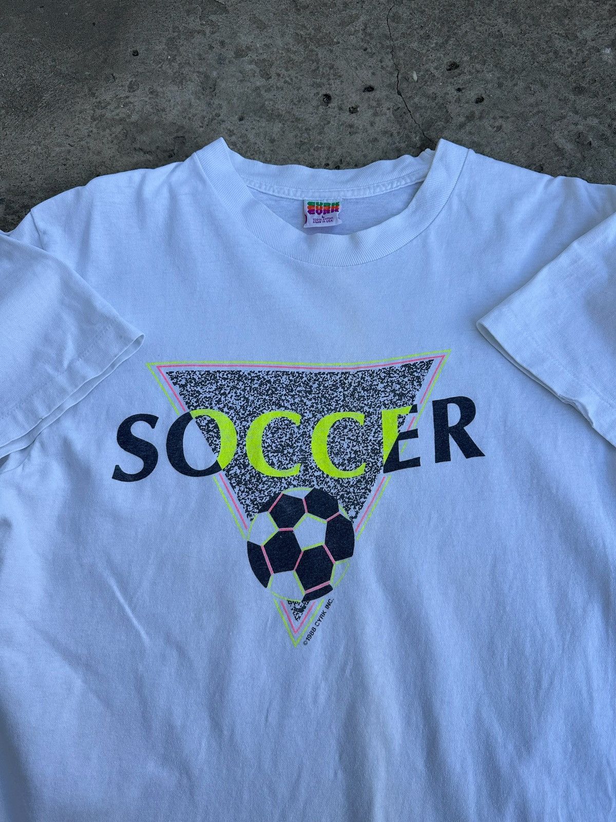 Vintage Vintage Soccer Graphic Tee Football 90s acid jersey techno Size US L / EU 52-54 / 3 - 1 Thumbnail