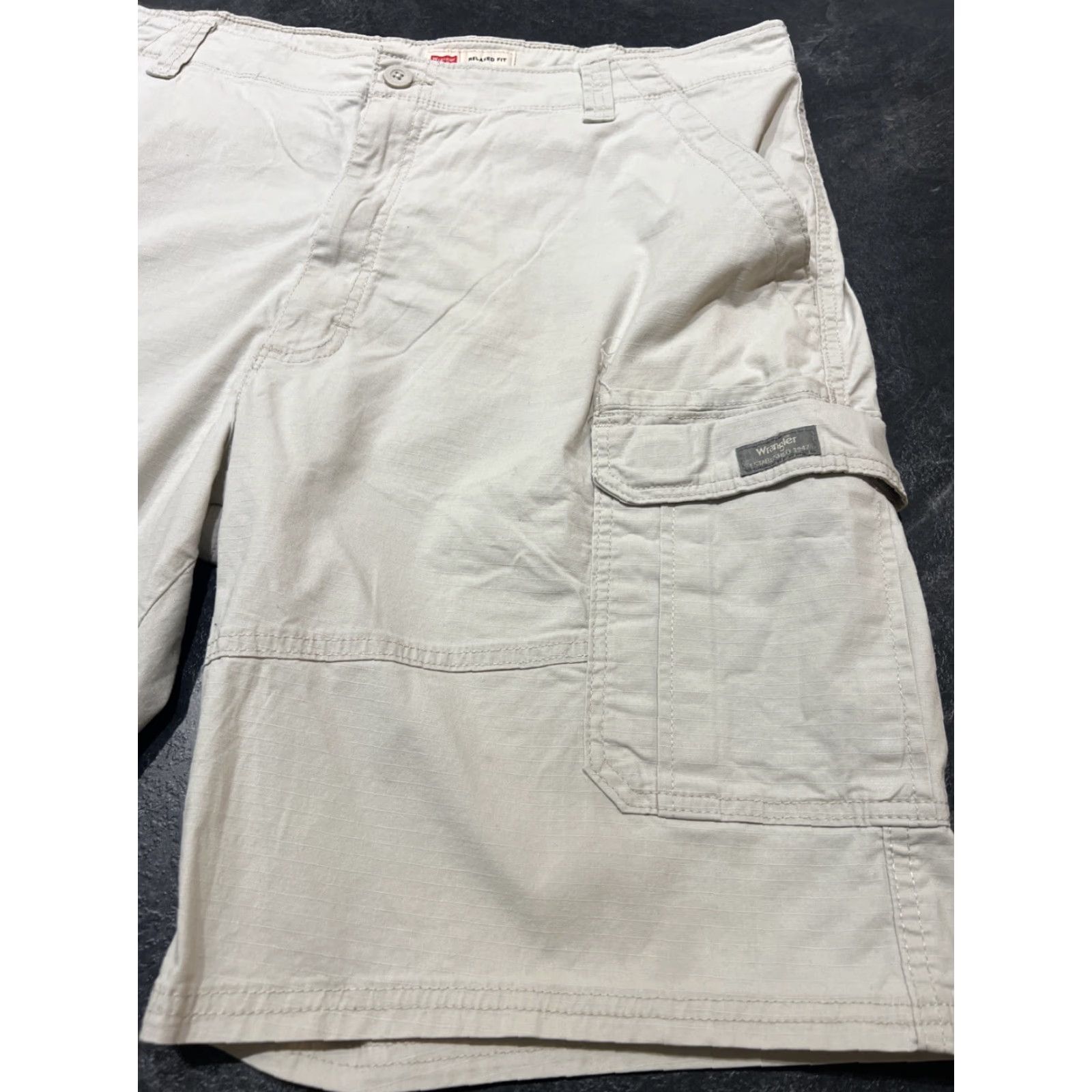 Wrangler Wrangler Cargo Shorts Men's 42 Beige Utility Outdoor Hiking Quick Dry Lightweight Size US 42 / EU 58 - 2 Thumbnail