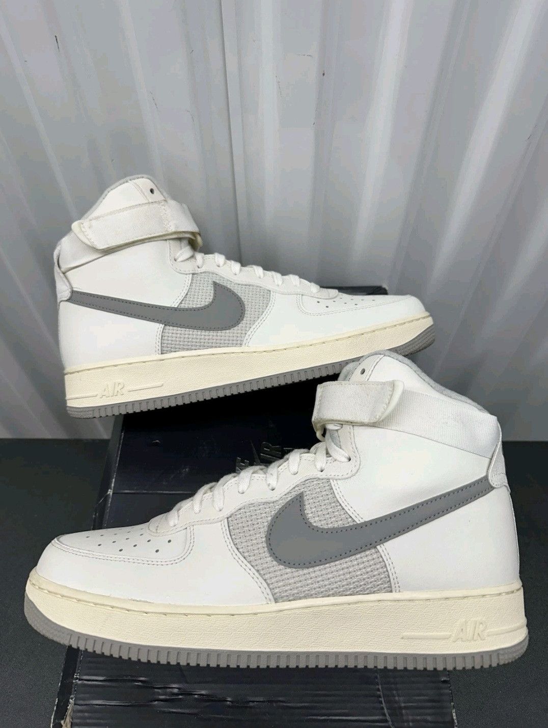 Nike Nike Air Force 1 High 07 LV8 Sail Medium Grey Size 11 Men Size US 11 / EU 44 - 3 Thumbnail