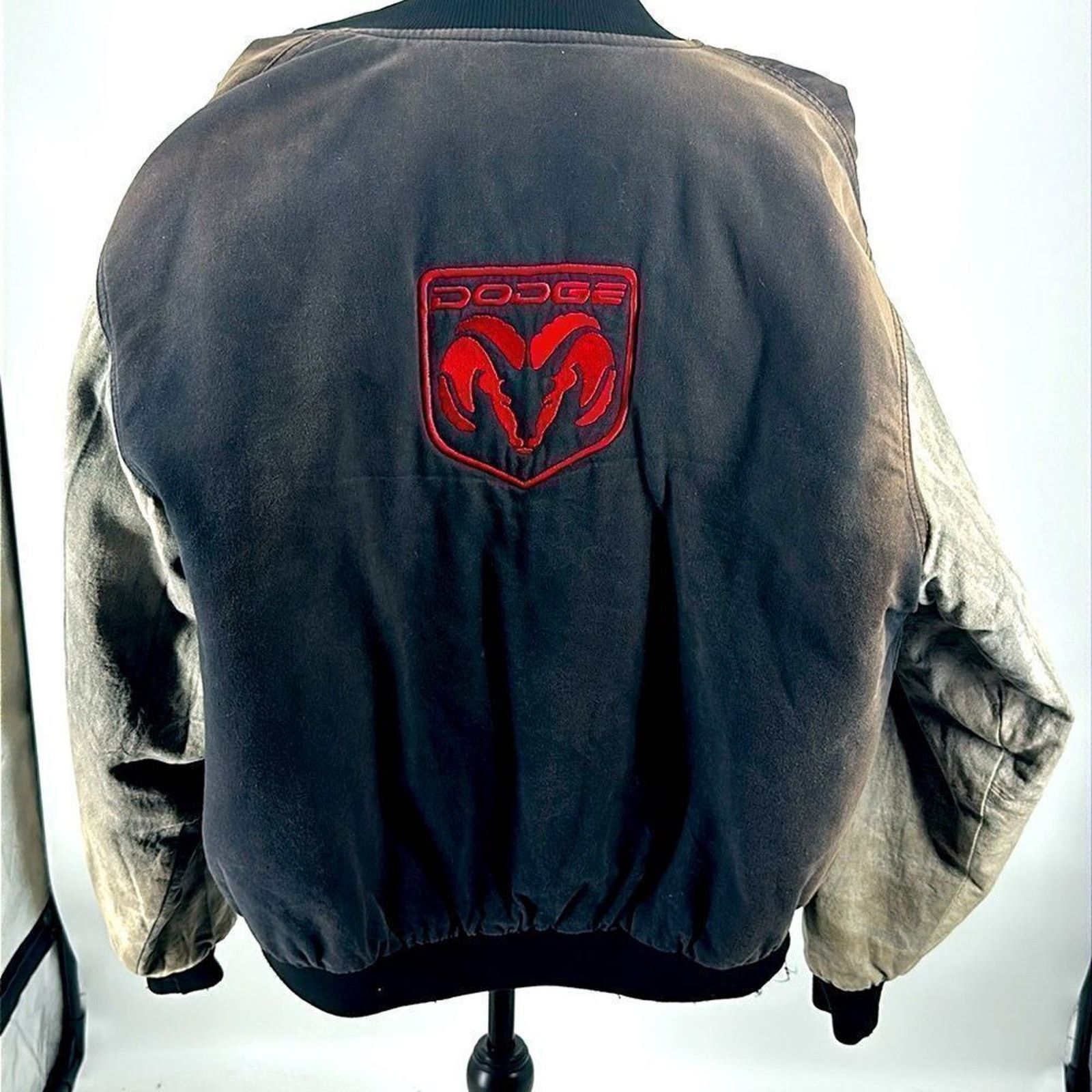 Other Dodge Embroidered Letterman’s jacket Denim Sun Damaged L Size US L / EU 52-54 / 3 - 1 Thumbnail