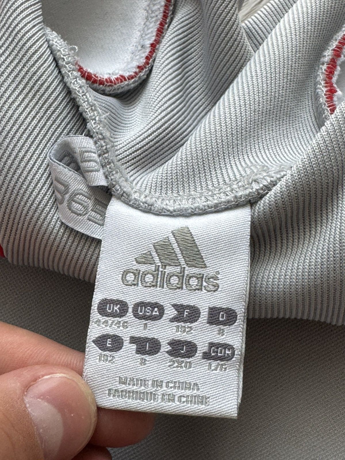 Adidas Vintage Soccer Football Sweatshirt Adidas FC Liverpool Train Size US L / EU 52-54 / 3 - 7 Thumbnail