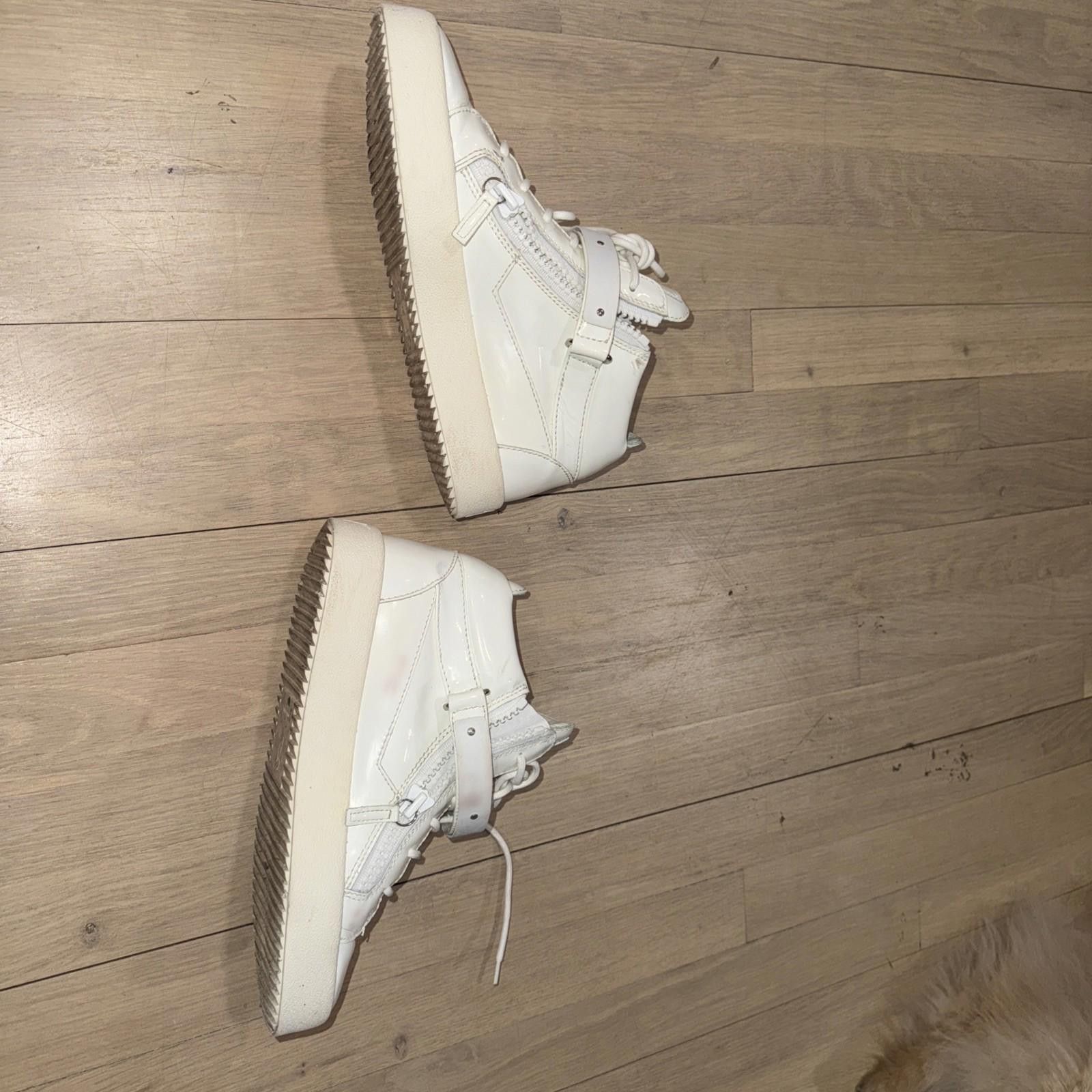 Giuseppe Zanotti Giuseppe Zanotti Women‘s White patent leather Sneakers Sz 39 Size US 8 / IT 38 - 2 Thumbnail