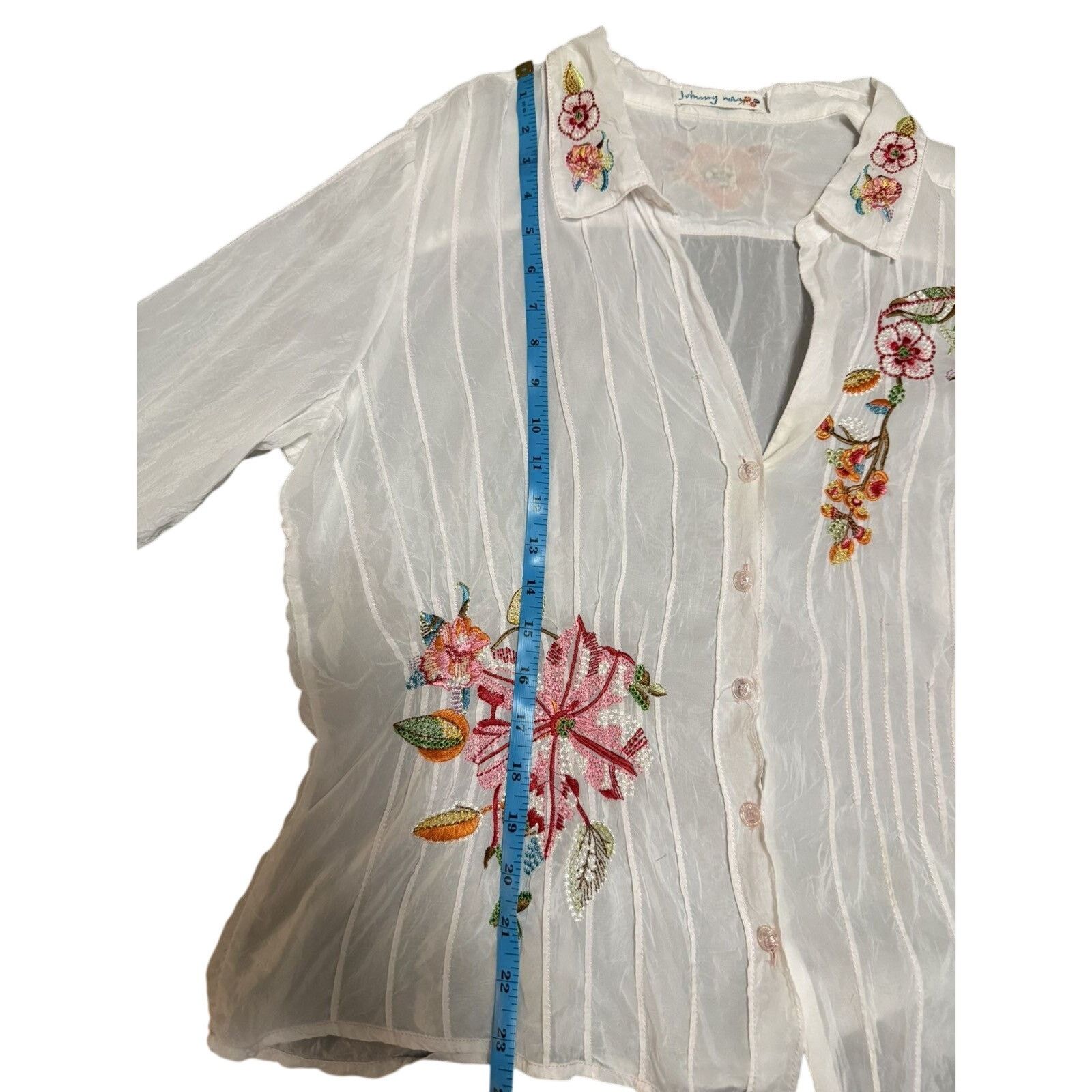 Johnny Was Johnny was white button down top with detailed embroidery Size XL / US 12-14 / IT 48-50 - 15 Thumbnail