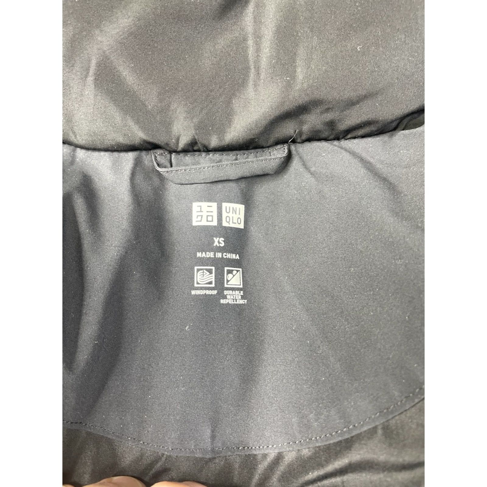 Uniqlo Uniqlo Down Puffer Coat Jacket Womens XS Black Zip Hooded Insulated Lightweight Water Resistant Windproof Pockets Size XS / US 0-2 / IT 36-38 - 4 Thumbnail