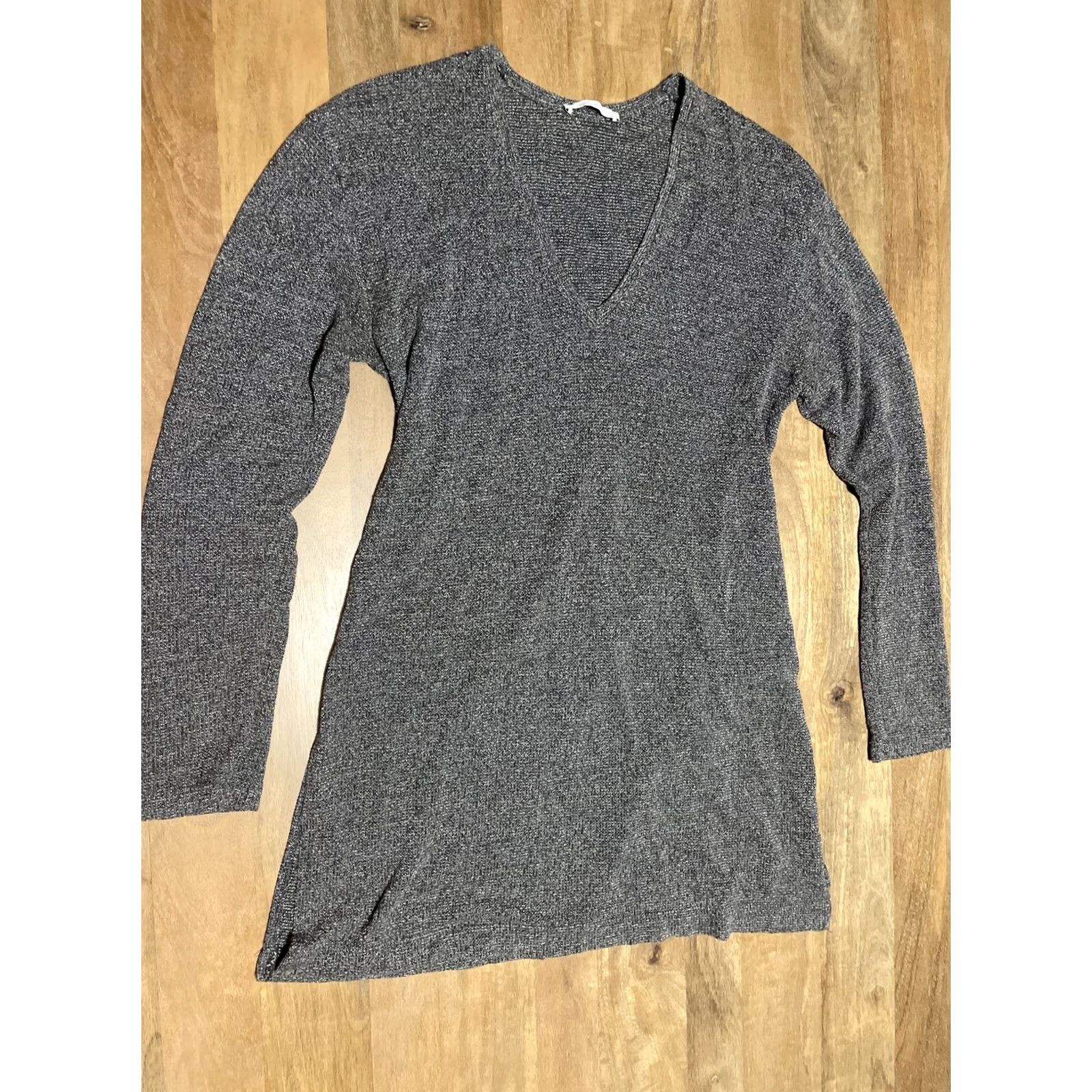 Zara VINTAGE? Zara Trafuluc Womens Long Sleeve V Neck Pullover Sweater M Heather Gray Shirt Womens Pullover Fall Winter Modern Knit Zara Size M / US 6-8 / IT 42-44 - 2 Thumbnail