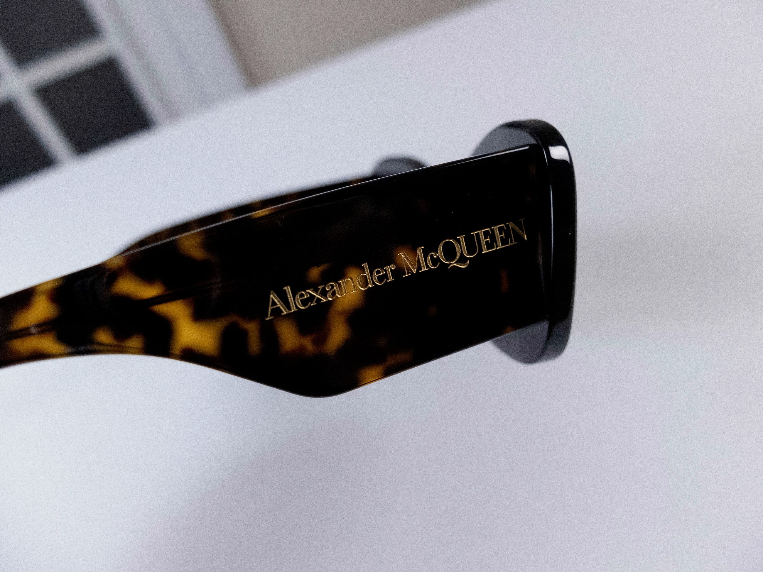 Alexander McQueen ALEXANDER MCQUEEN tortoise oversize cats eye sunglasses Size ONE SIZE - 7 Thumbnail