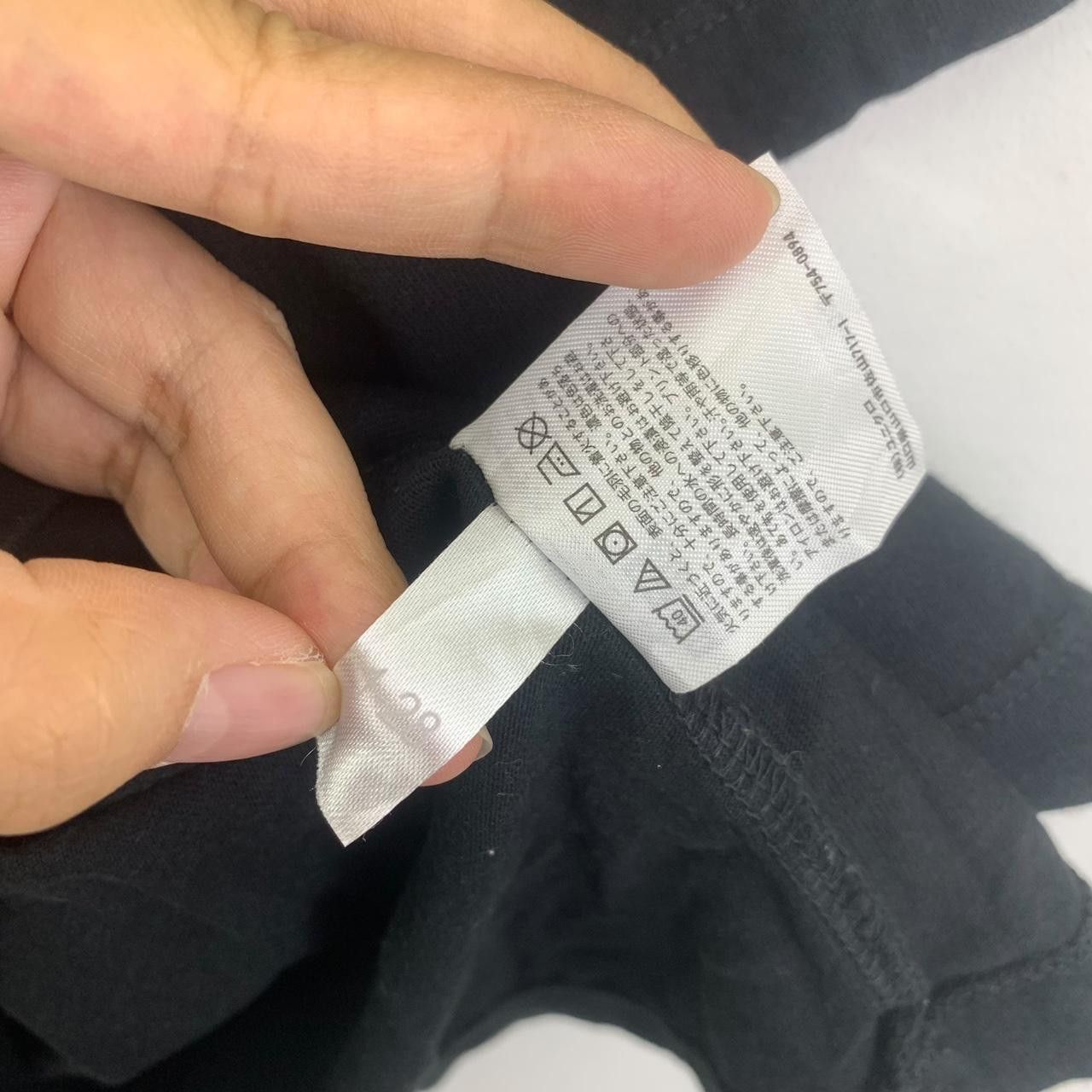 Uniqlo AMBUSH Yoon Ahn x UNIQLO Love Collection Tee Shirt Top Size L / US 10 / IT 46 - 7 Thumbnail