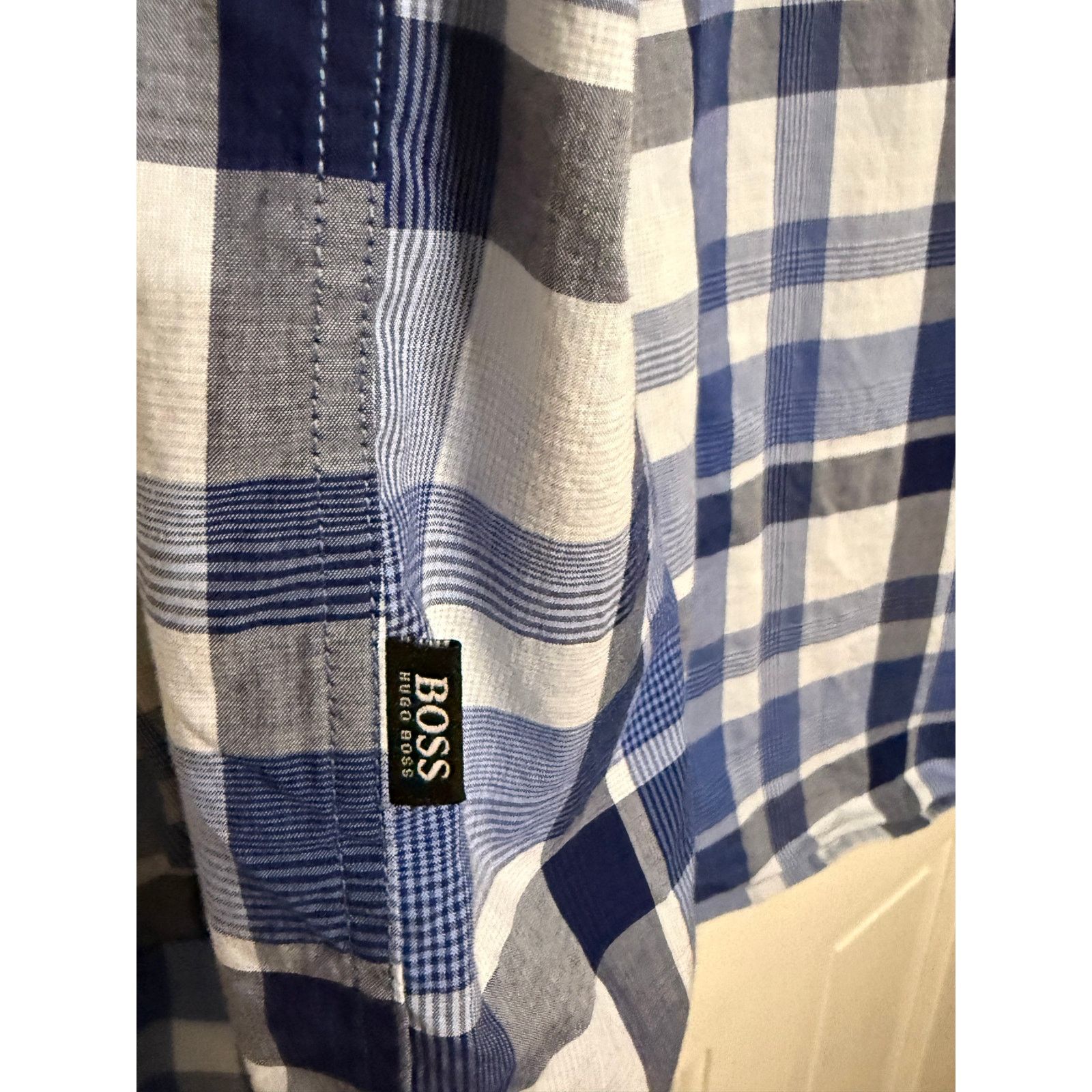 Hugo Boss Hugo Boss Slim Fit Button Down Shirt Blue/White Plaid XL Size US XL / EU 56 / 4 - 5 Thumbnail