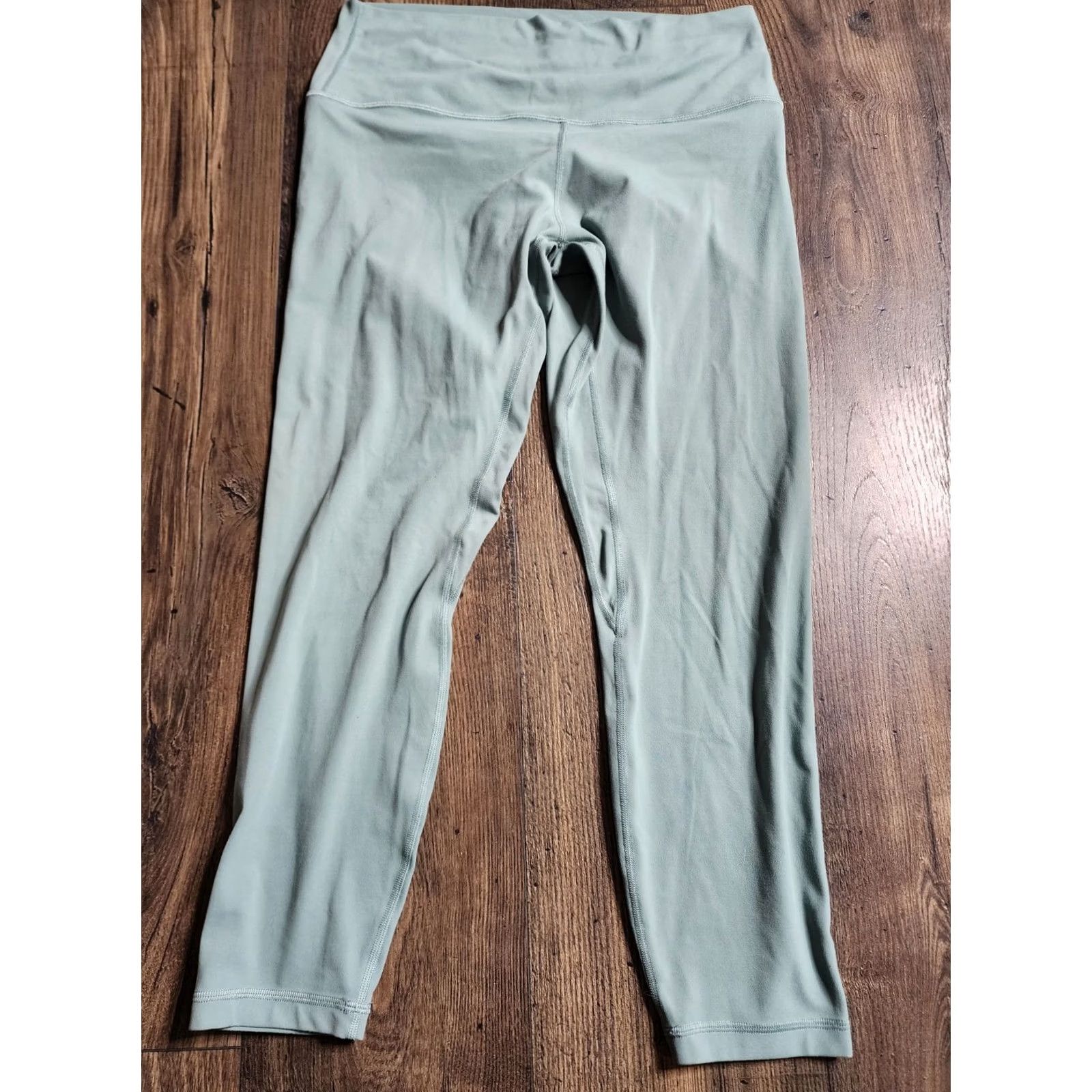 Lululemon Lululemon Leggings Small? (Cannot determine) Size 34" / US 12 / IT 48 - 2 Thumbnail