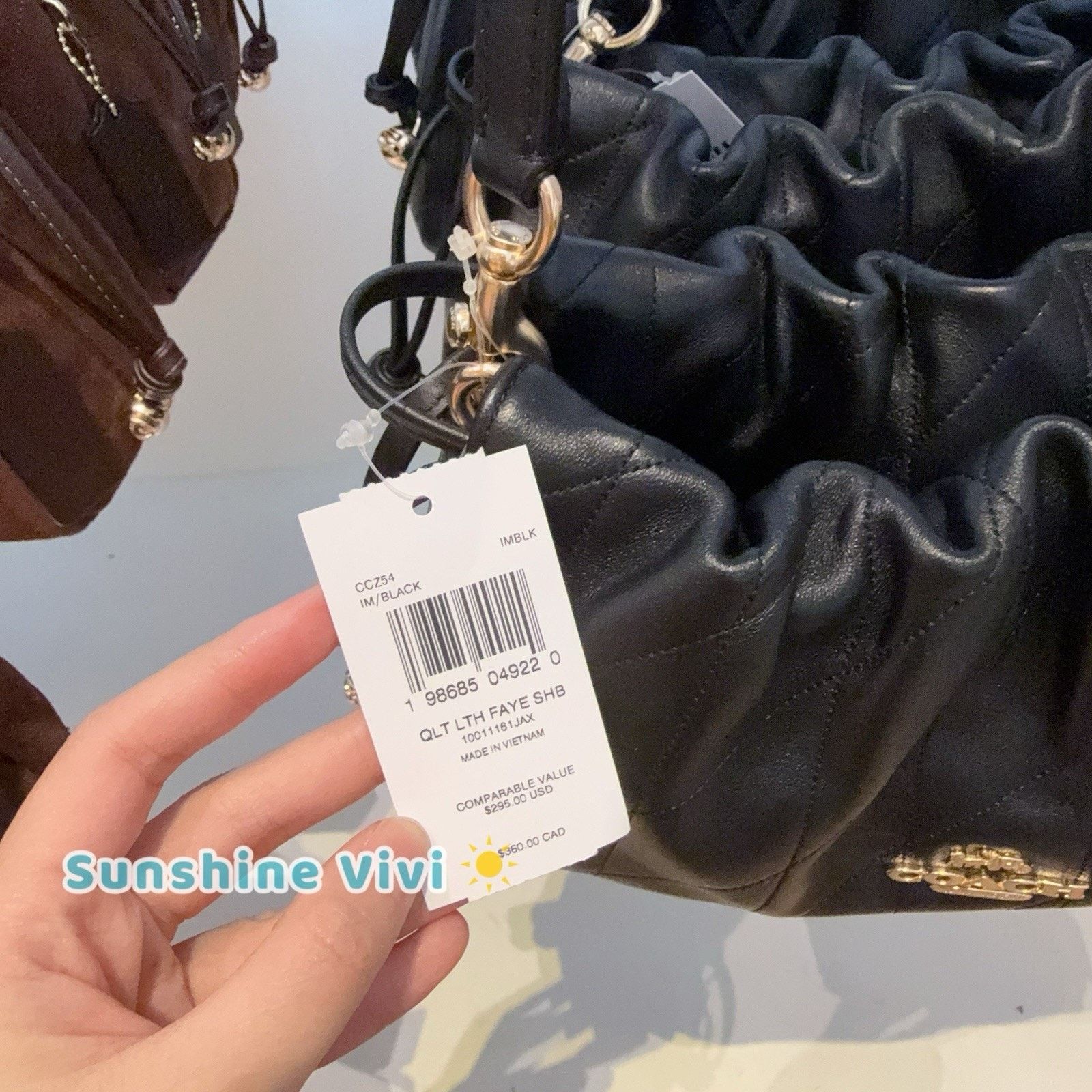 Coach NWT Coach Faye Shoulder Bag Gold/Black CCZ54 Leather Size ONE SIZE - 7 Thumbnail