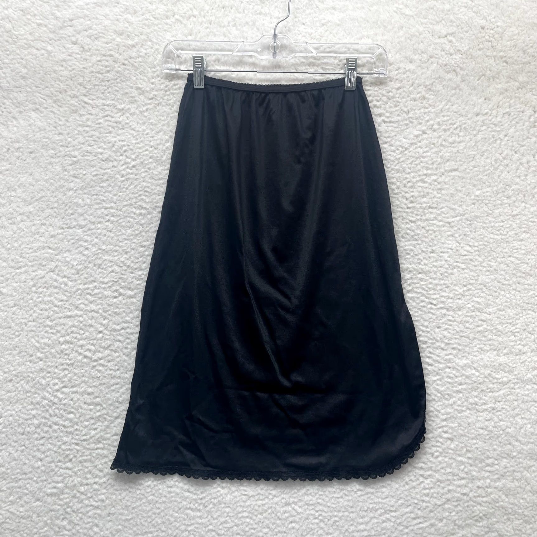 Vintage VINTAGE Suzy Slip Skirt Black Nylon Lace Slit Victorian Edwardian Midi S Small Women Girls Size 28" / US 6 / IT 42 - 2 Thumbnail