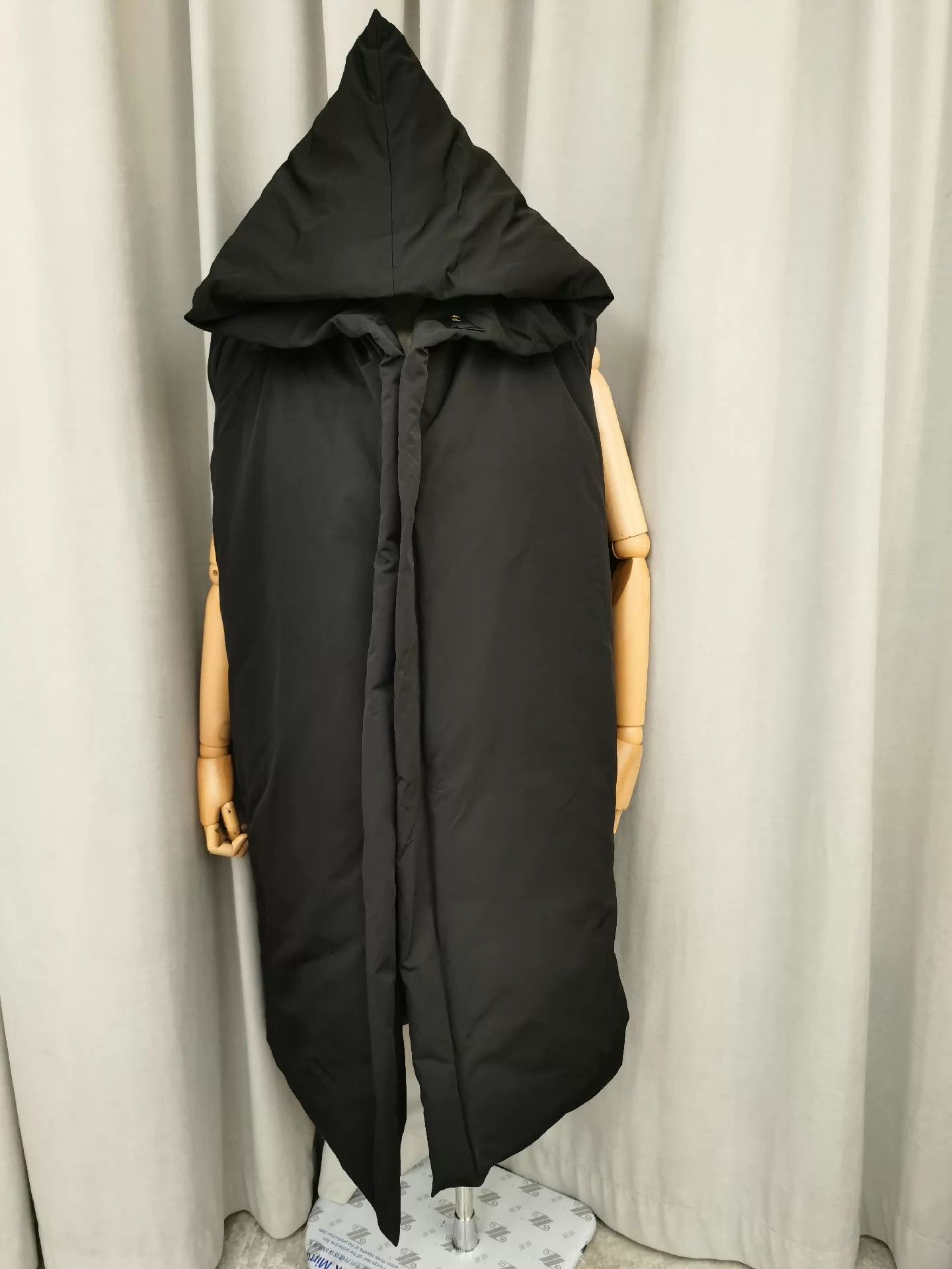 Rick Owens RO Sleeveless Down Jacket Wizard Hat Rare Classic Size 50 Size US M / EU 48-50 / 2 - 1 Thumbnail