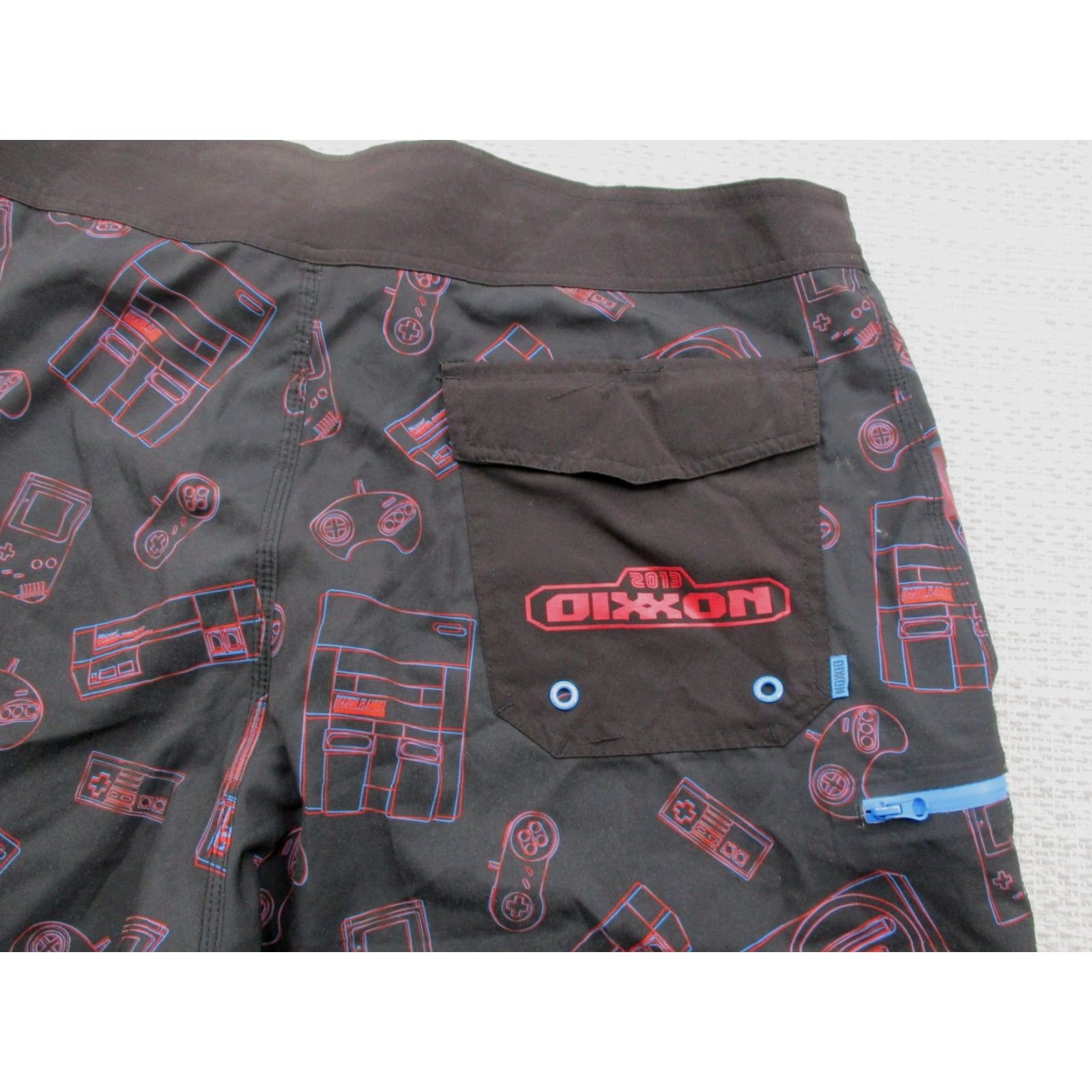 Vintage Dixxon Flannel Mens Boardshorts 36 Black Gamer Print Retro Video Game Console Short Bottoms Size US 36 / EU 52 - 5 Thumbnail