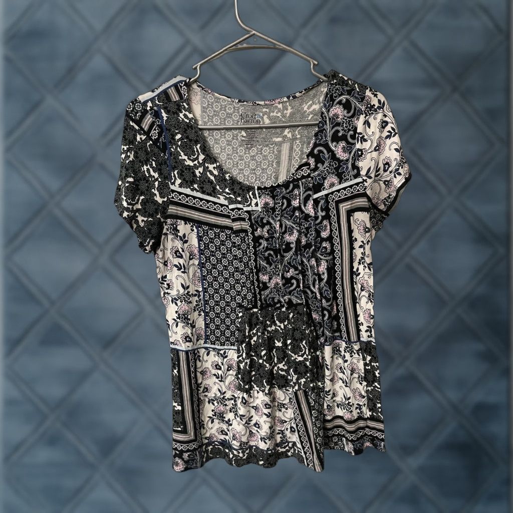 Croft & Barrow Croft & Barrow Shirt M Black Paisley Short Sleeve Round Neck Cotton Adult Women Size M / US 6-8 / IT 42-44 - 1 Thumbnail