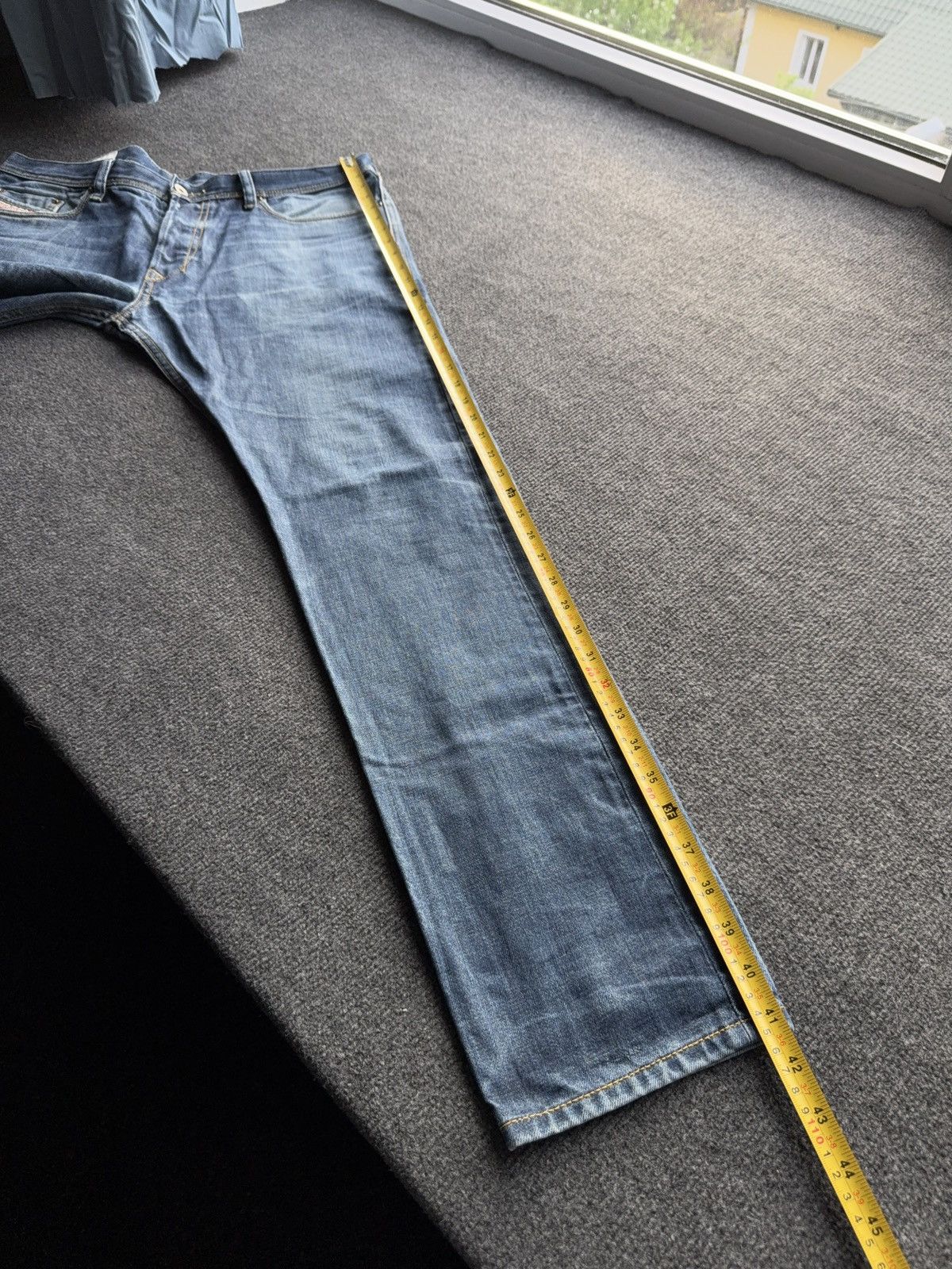 Diesel 00s Diesel Distressed Tepphar Slim Carrot Light Wash Jeans Size US 34 / EU 50 - 23 Thumbnail