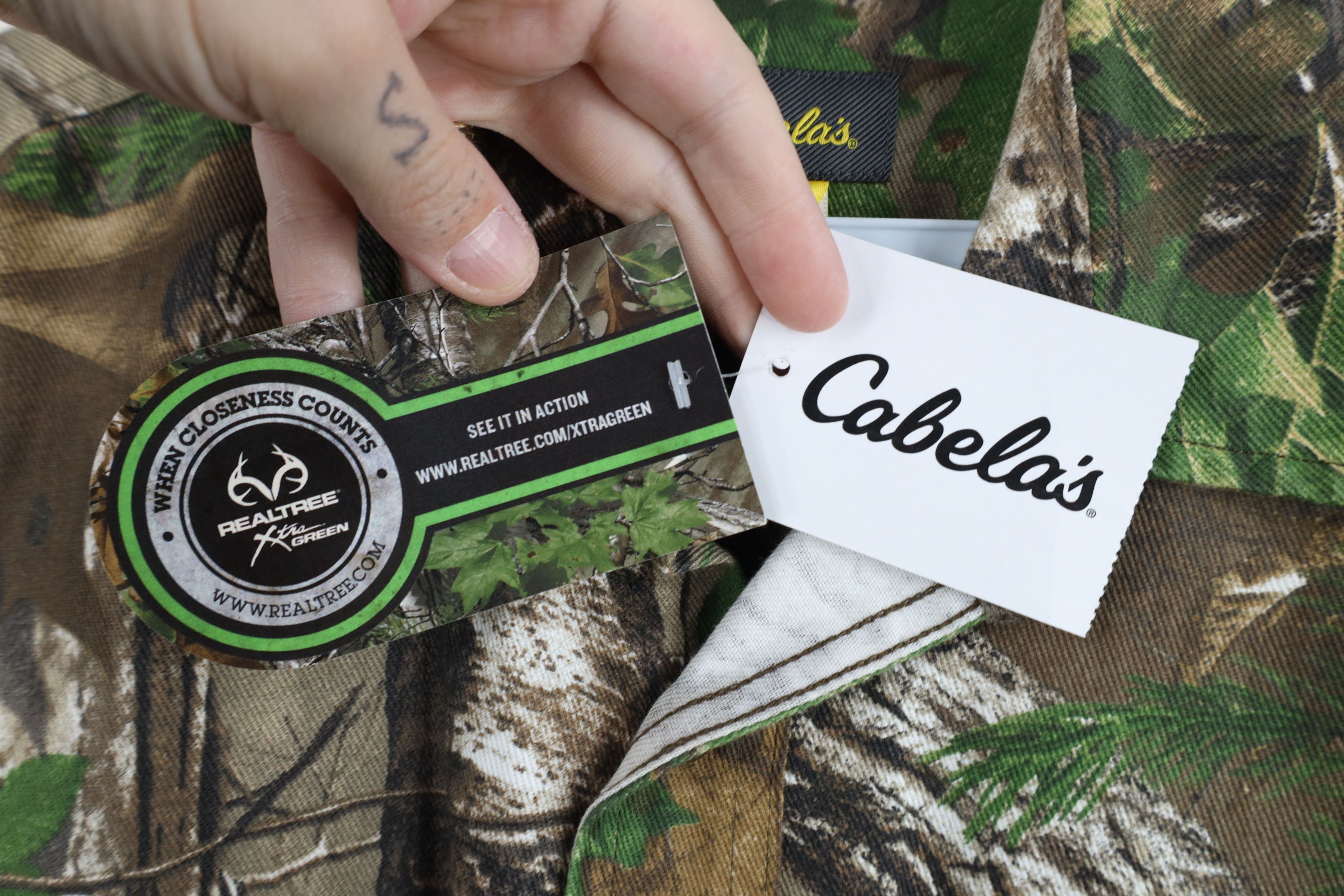 Cabelas Deadstock Vintage Y2K Cabelas Camouflage Twill Button Shirt Size US S / EU 44-46 / 1 - 5 Thumbnail
