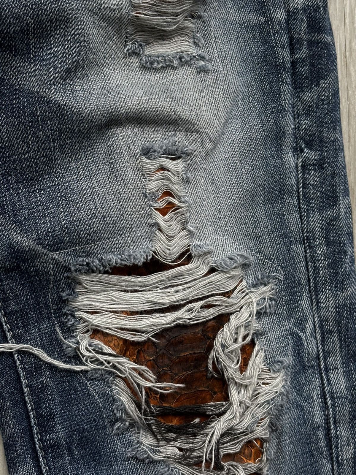 CIVARIZE Civarize distressed flare jeans Size US 27 - 5 Thumbnail