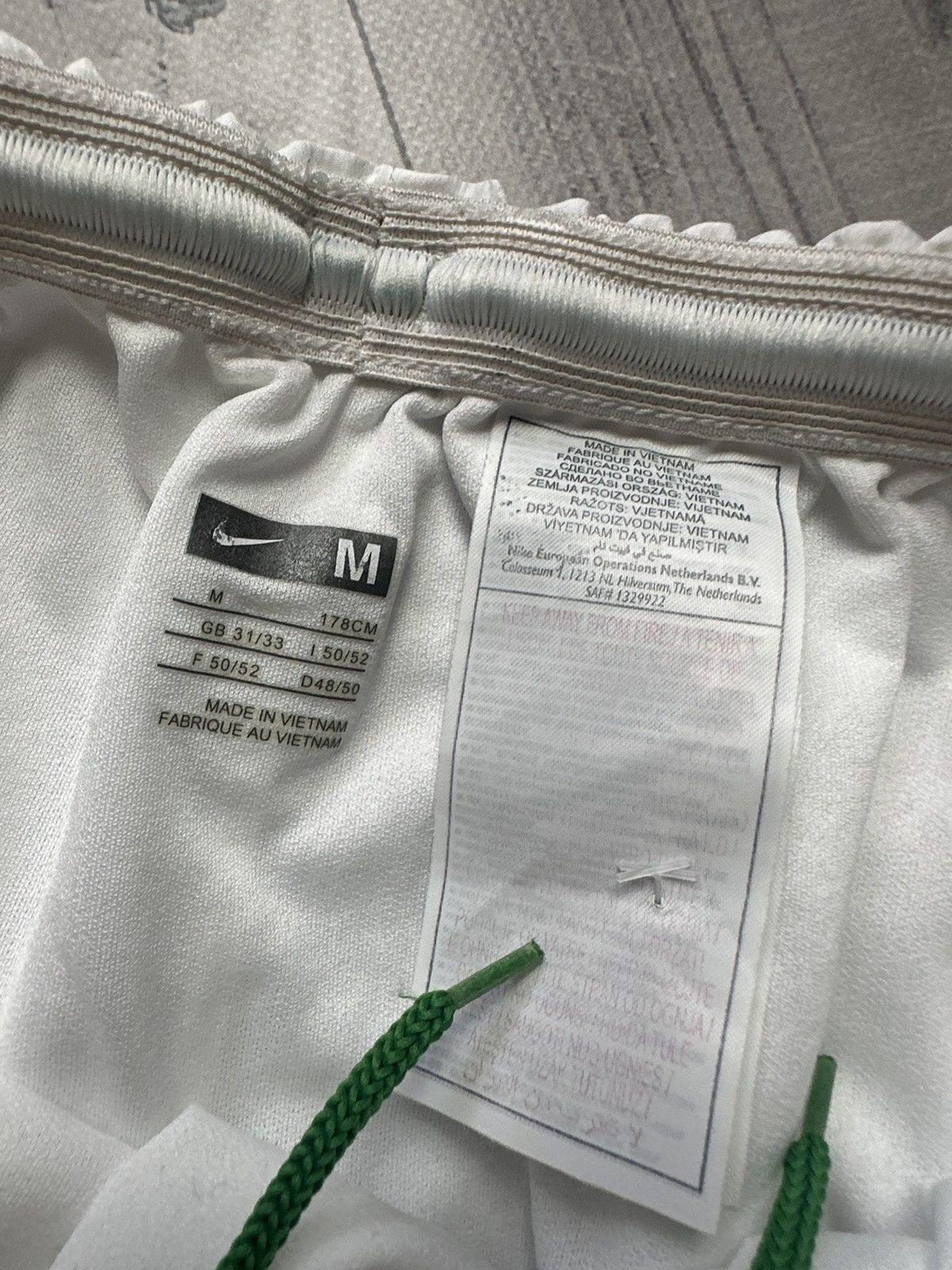Nike × Vintage Vintage Nike Celtic soccer shorts size M Size US 32 / EU 48 - 4 Thumbnail