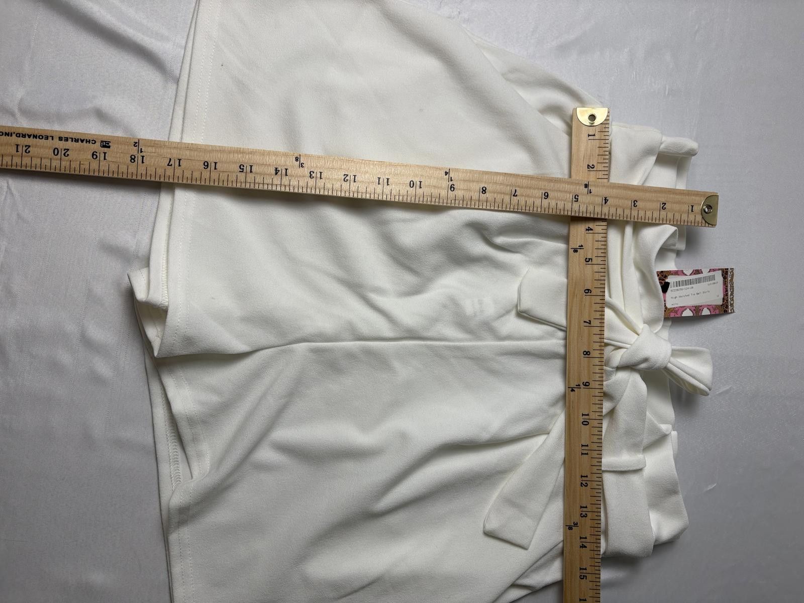 Boohoo Boohoo white shorts Size 30" / US 8 / IT 44 - 5 Thumbnail