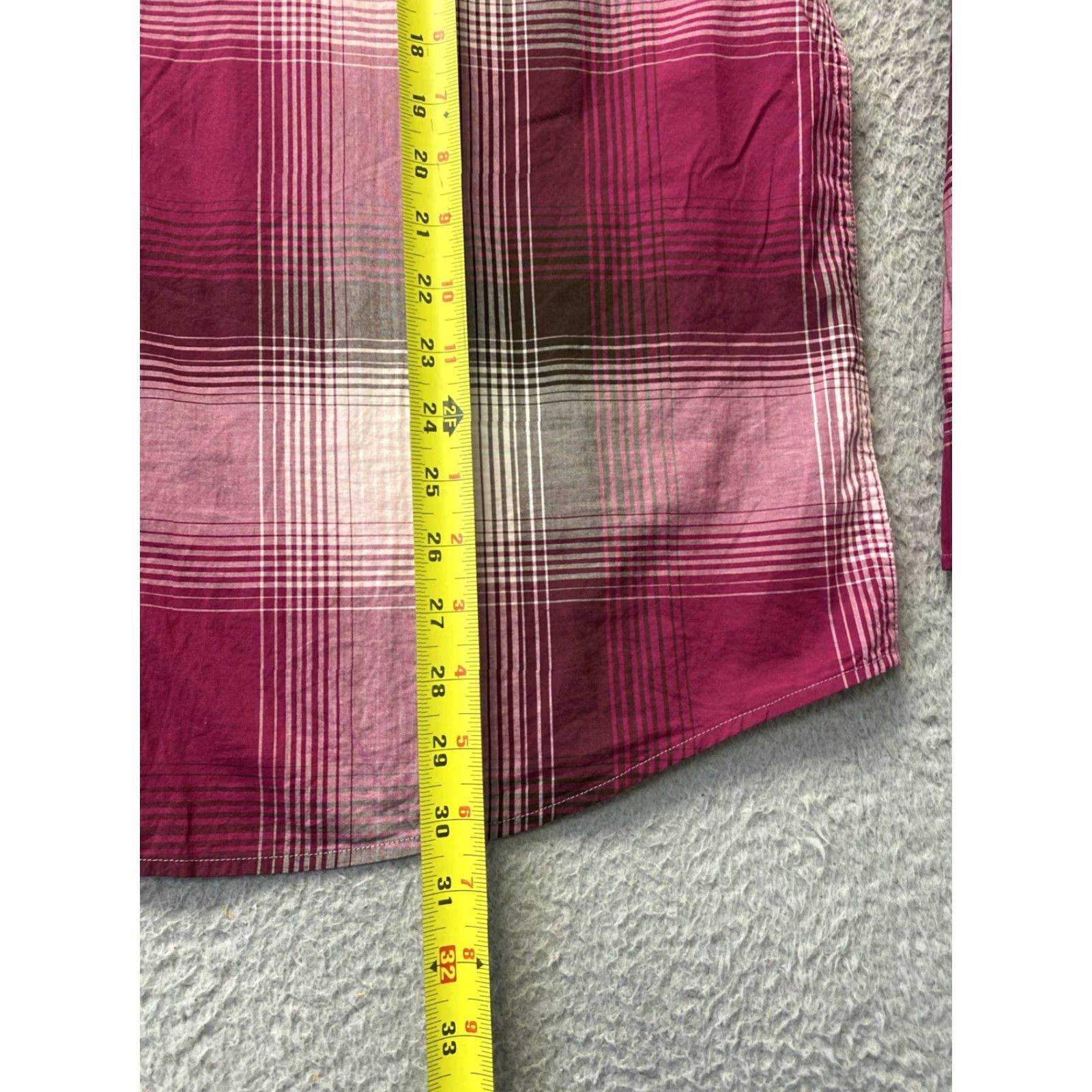 Banana Republic VINTAGE Banana Republic Men’s Long Sleeve Button Shirt XL Raspberry Plaid Clothing Mens Size US XL / EU 56 / 4 - 6 Thumbnail