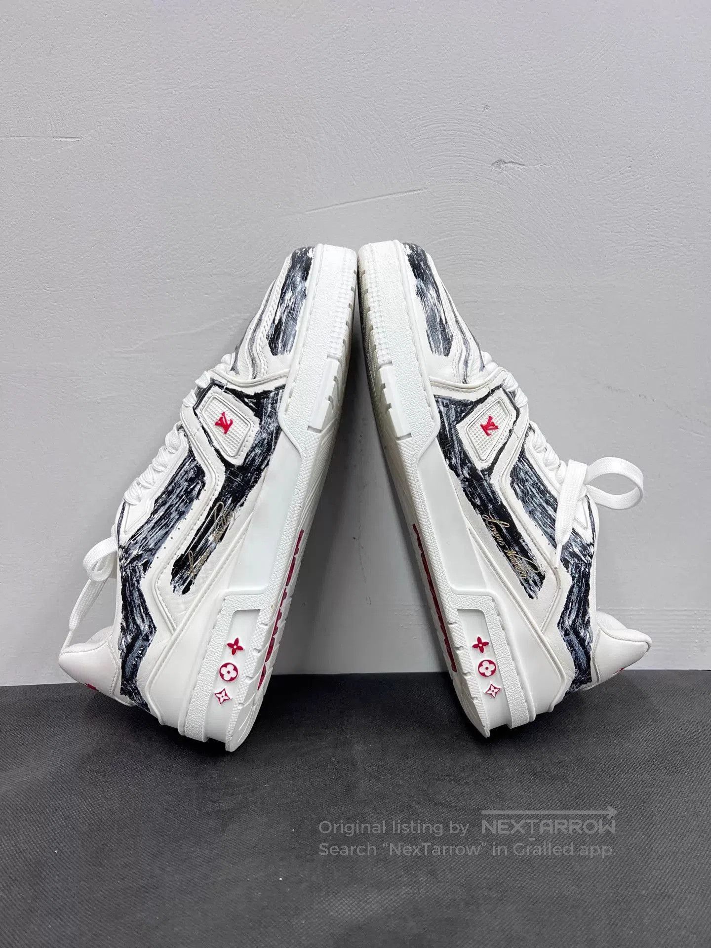 Louis Vuitton Multi Color Low Top Sneakers Size 10.5. Size US 10.5 / EU 43-44 - 6 Thumbnail