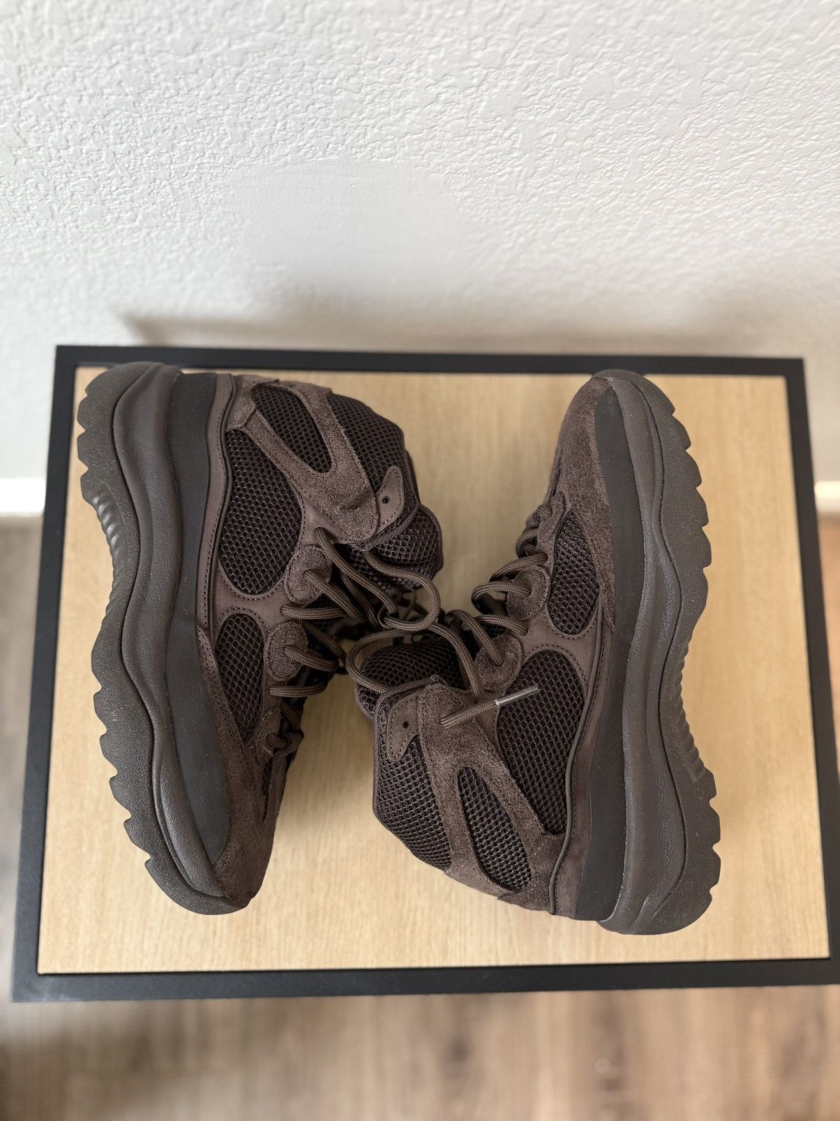 Yeezy Adias Yeezy Desert Boot Oil Brown Size US 10.5 / EU 43-44 - 3 Thumbnail