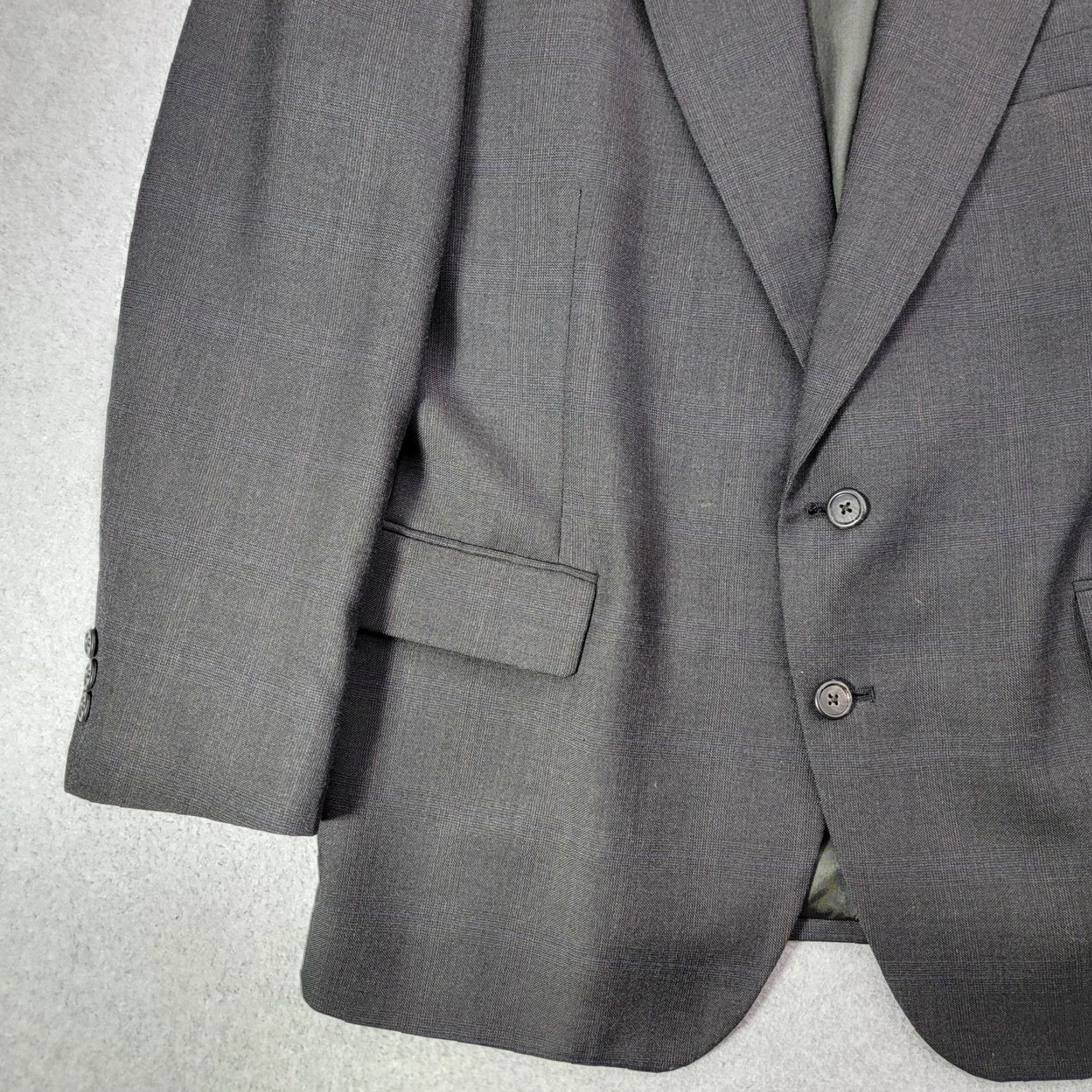 Vintage Botany 500 Suit Jacket Mens 44 Short Gray Check 2 Button Blazer Made USA Size US 44 / EU 60 - 3 Thumbnail