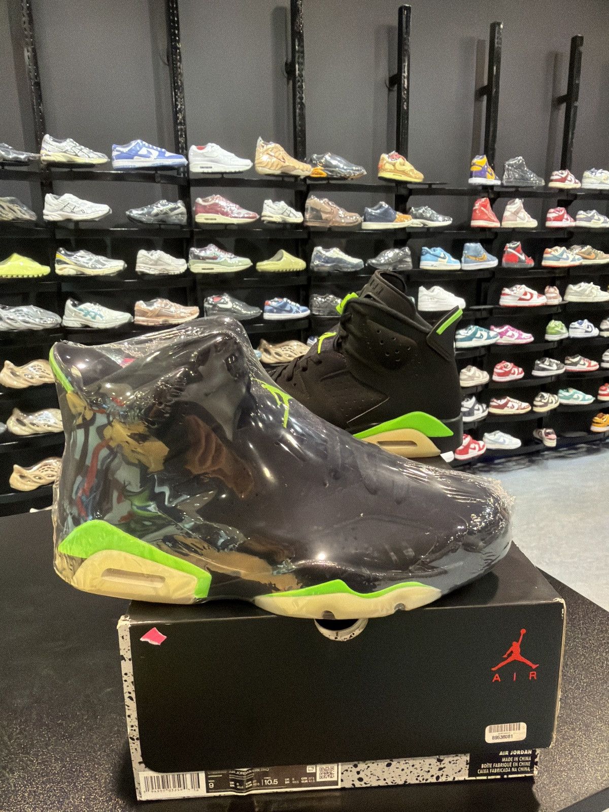 Jordan Brand Jordan 6 Electric Green Size-9 Brand New Quick Ship Size US 9 / EU 42 - 1 Thumbnail